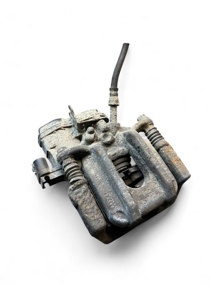 BMW 5 (F10 / F11) Brake caliper — rear left Brake caliper — rear left — BMW 5 (F10, F11) (2...