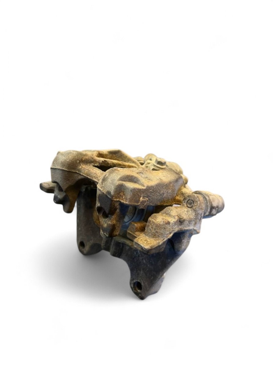 Volkswagen Tiguan Brake caliper — rear right