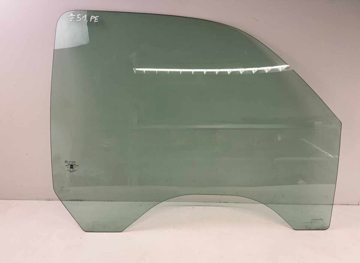Cadillac Escalade Door window glass — front right Door window glass — front right — CADILLAC ESCA...