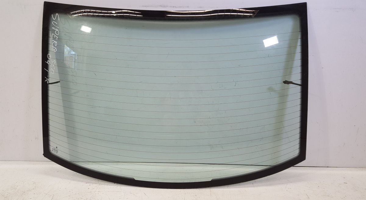 Skoda Superb (3U) Rear Window glass Rear window glass — SKODA SUPERB (I 3U4) (2001-...