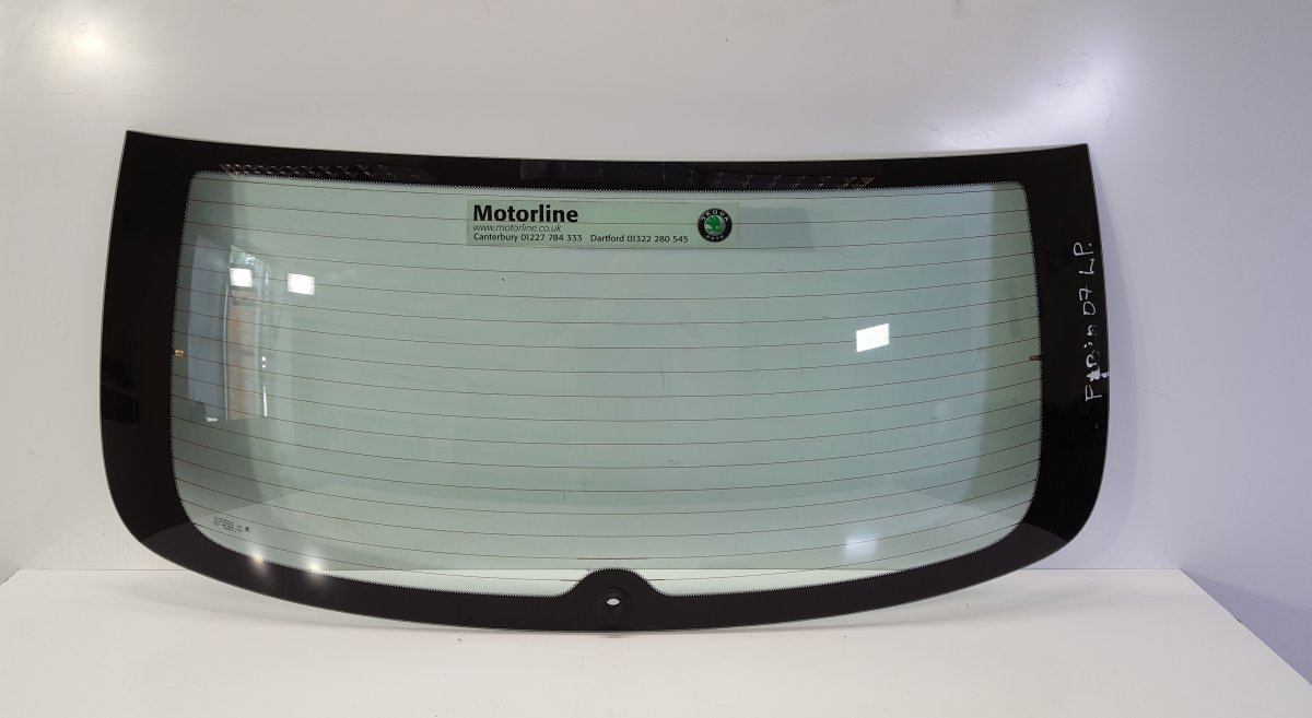 Skoda Fabia Rear Window glass Rear window glass — SKODA FABIA II (5J) (2006-2...