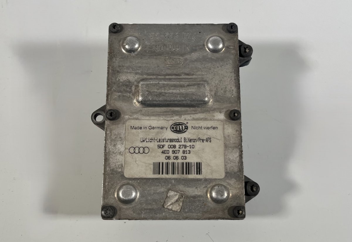 Audi A8 (D3) Xenon control unit — right Xenon control unit — right — AUDI A8 (4E) (2002...