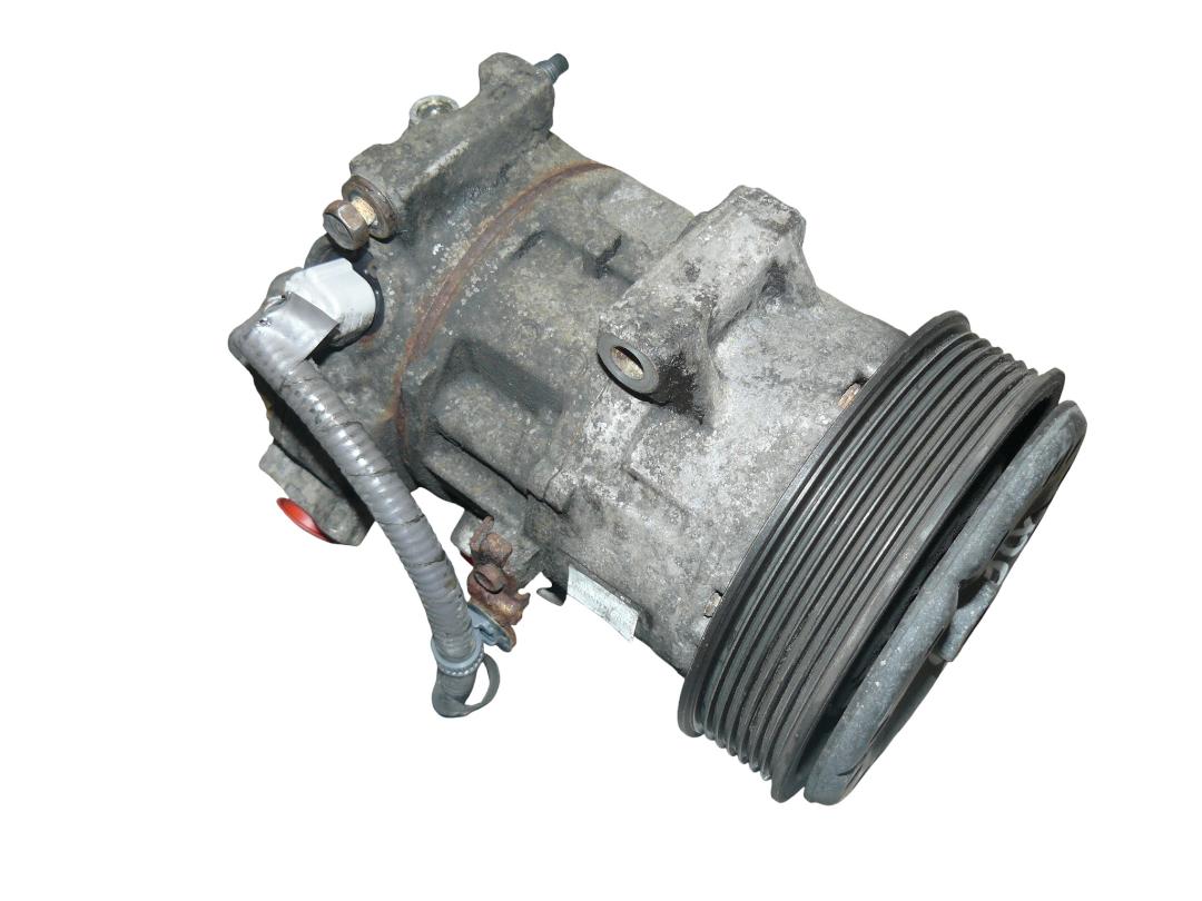 Toyota Avensis (T25) Air-conditioning compressor Air-conditioning compressor — TOYOTA AVENSIS (T...
