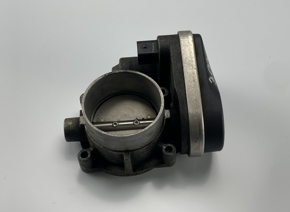 Chrysler 300C Throttle body Throttle body — CHRYSLER 300C I (2004-2010) — 0...