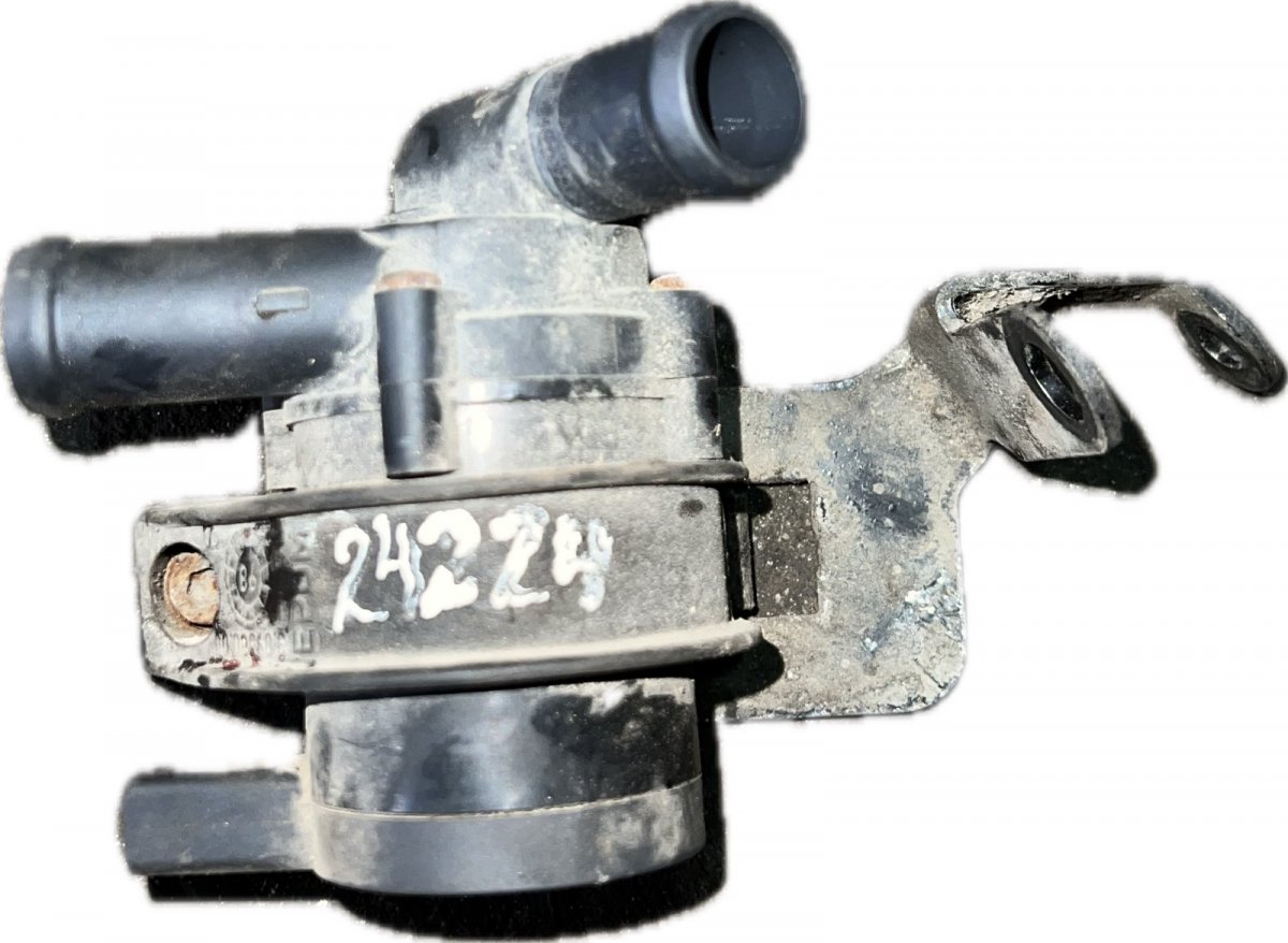 Audi A8 (D3) Coolant Circulation Pump Coolant circulation pump — AUDI A8 (4E) (2002-2...