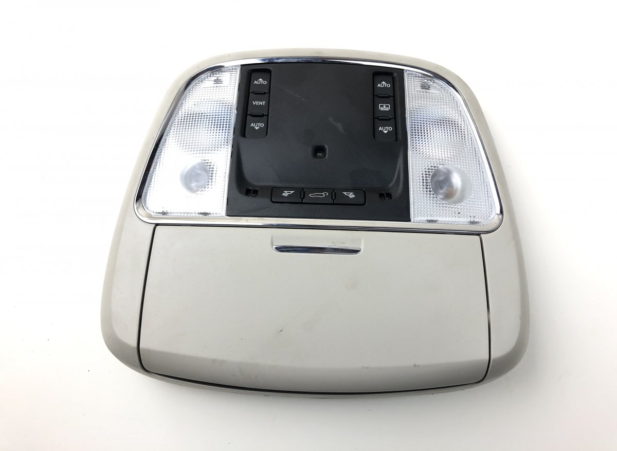 Jeep Grand Cherokee (WK) Front interior light Front interior light — JEEP GRAND CHEROKEE IV (...