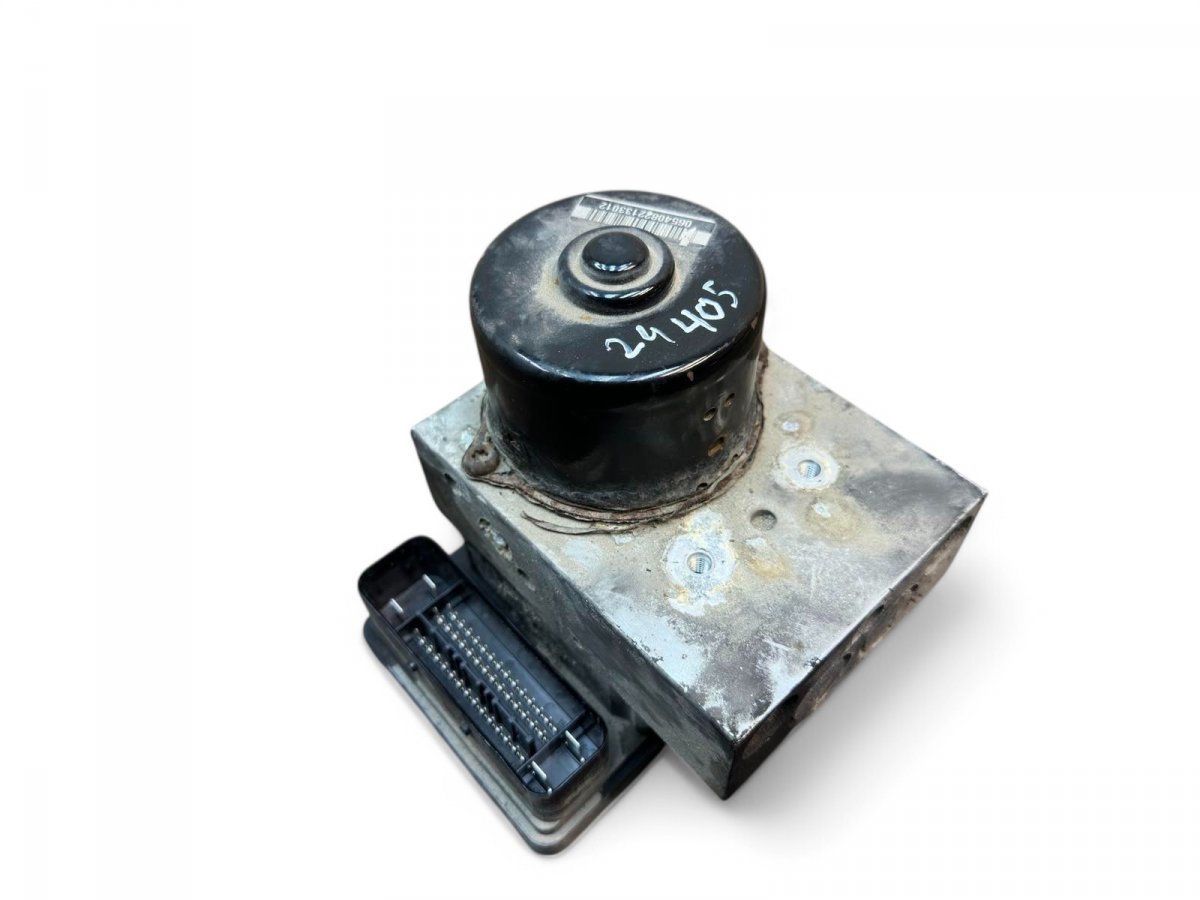 Volvo V70 ABS hydraulic unit / pump ABS hydraulic unit / pump — VOLVO V70 II / XC70...