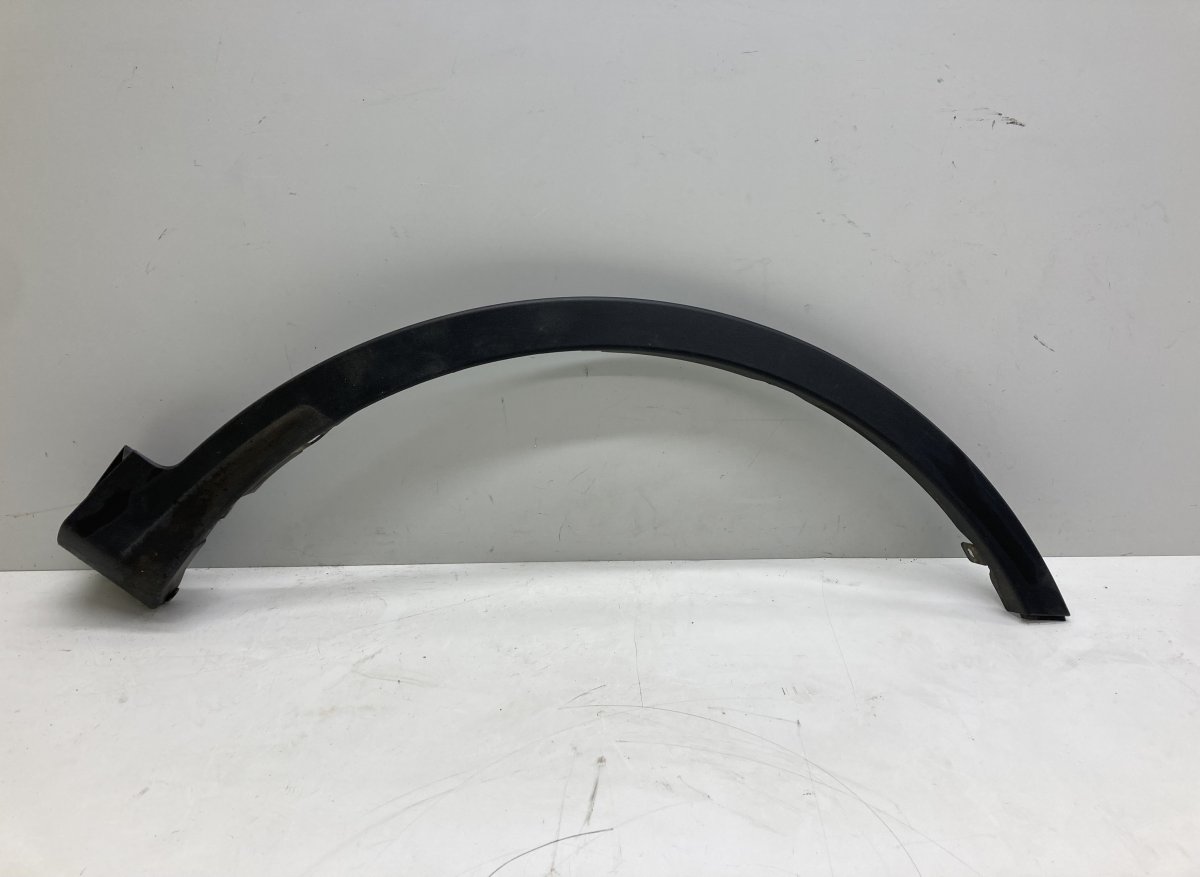 Toyota RAV4 (XA30) Wheel arch extension — front right Wheel arch extension — front right — TOYOTA RAV...