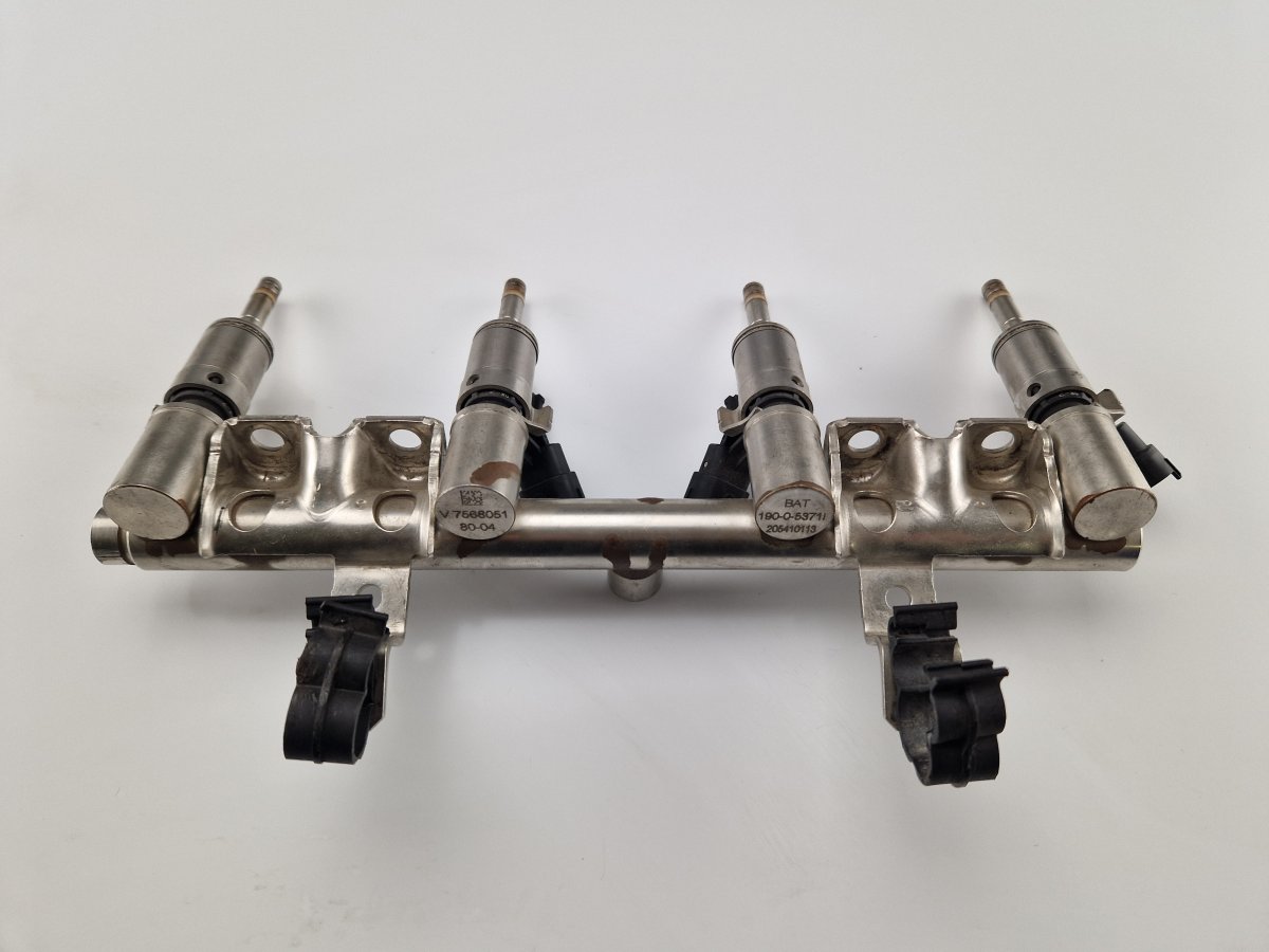 Peugeot 308 Fuel Distributor / fuel rail Fuel distributor / fuel rail — PEUGEOT 308 I (4...