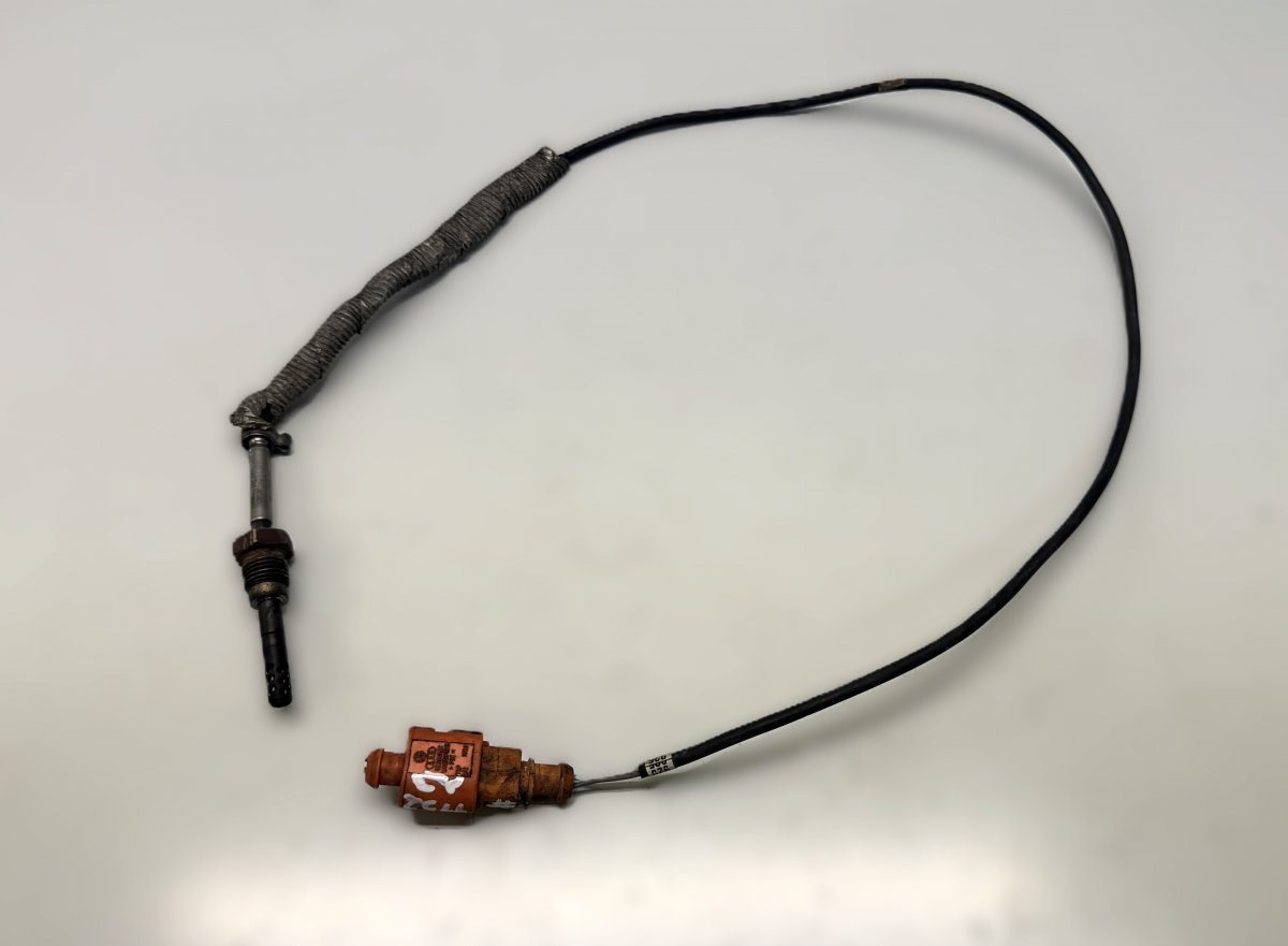 Skoda Superb (3T) Exhaust / NOX Sensor Exhaust / NOx sensor — SKODA SUPERB II (3T4, 3T...