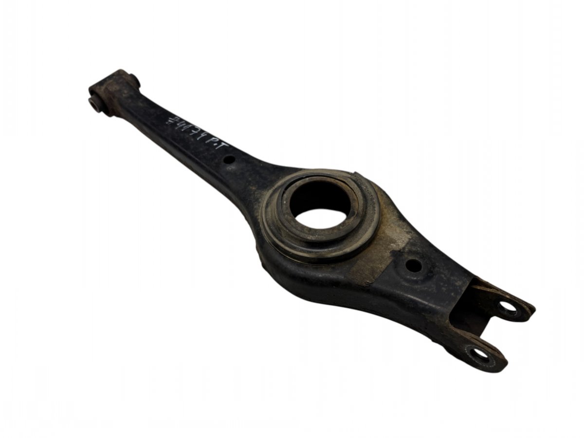 Ssangyong Korando, New Actyon Lower suspension control arm — rear right Lower suspension control arm — rear right — SSA...