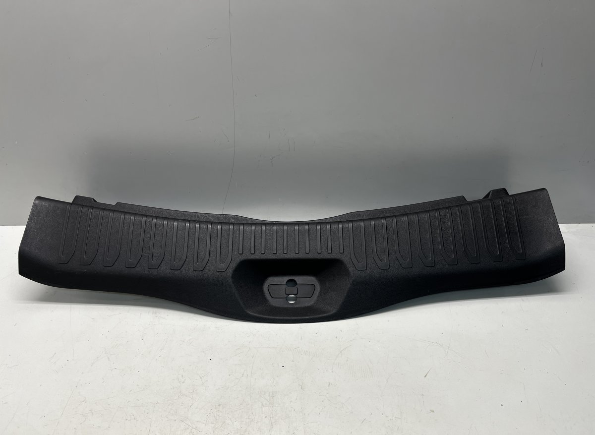 Renault Koleos Boot loading sill trim Boot loading sill trim — RENAULT KOLEOS II (201...