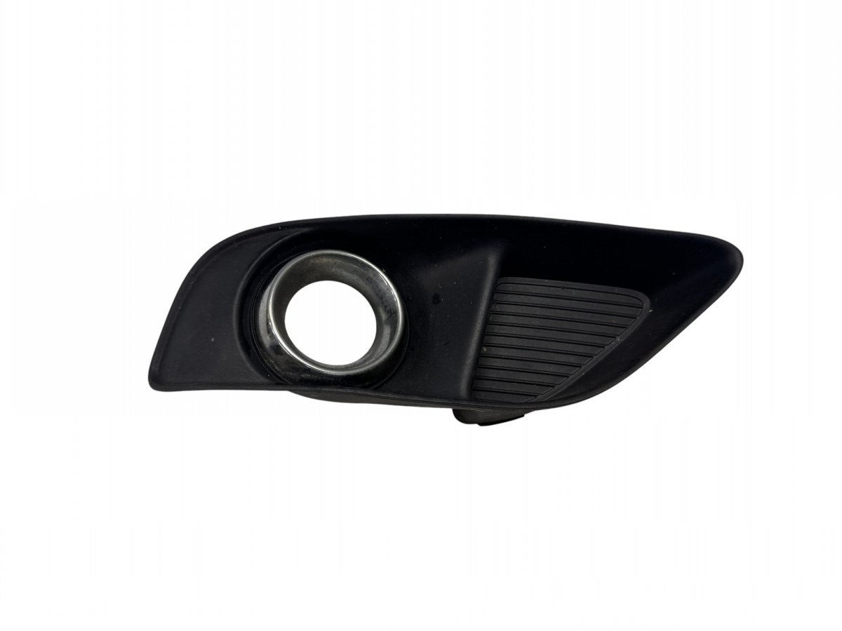 Chrysler 300 Front bumper grille — right Front bumper grille — right — CHRYSLER 300C II ...