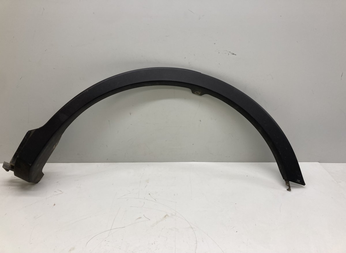 Toyota RAV4 (XA30) Wheel arch extension — rear left Wheel arch extension — rear left — TOYOTA RAV 4...