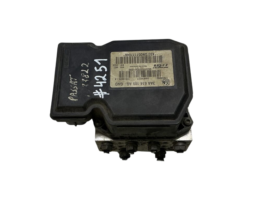 Volkswagen Passat (B7) ABS hydraulic unit / pump ABS hydraulic unit / pump — VW PASSAT B7 / ALLT...