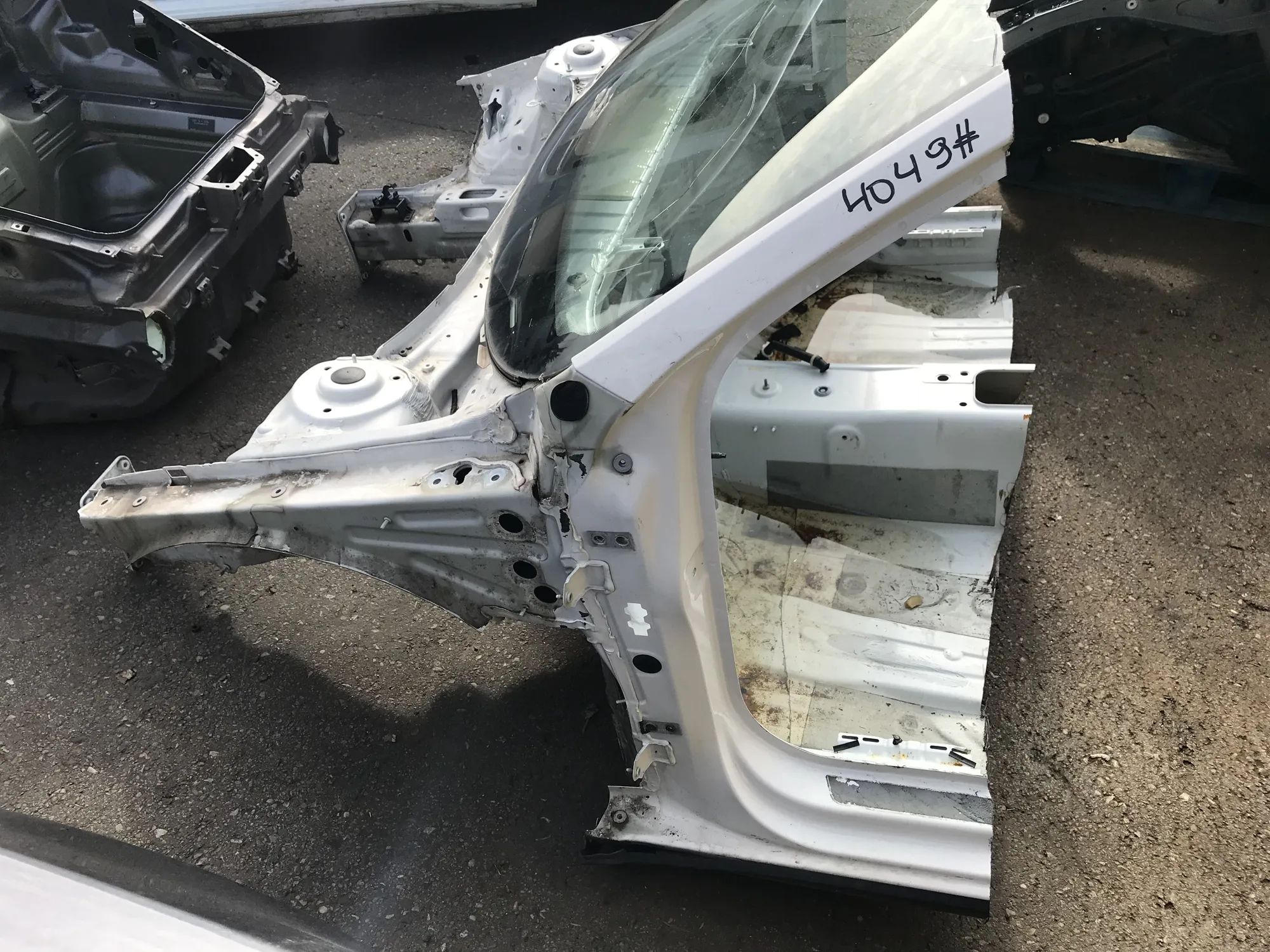 Skoda Octavia Front Left Quarter Panel Front left quarter panel — SKODA OCTAVIA (III C...