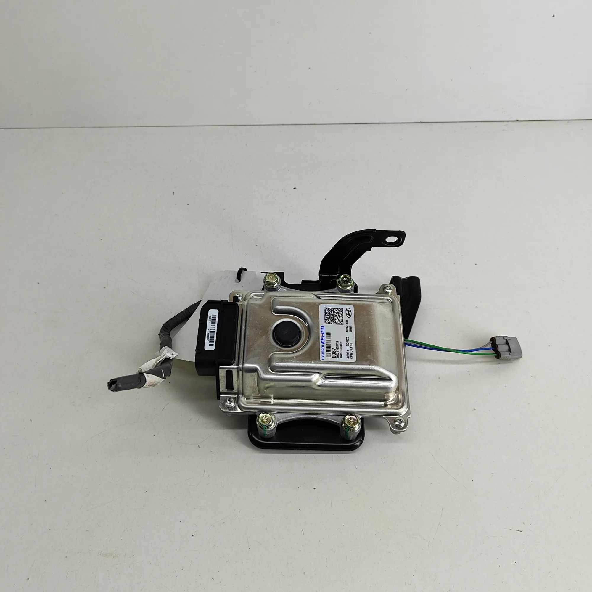 Hyundai Tucson Engine Control Unit Engine Control Unit — HYUNDAI TUCSON (NX4E, NX4...