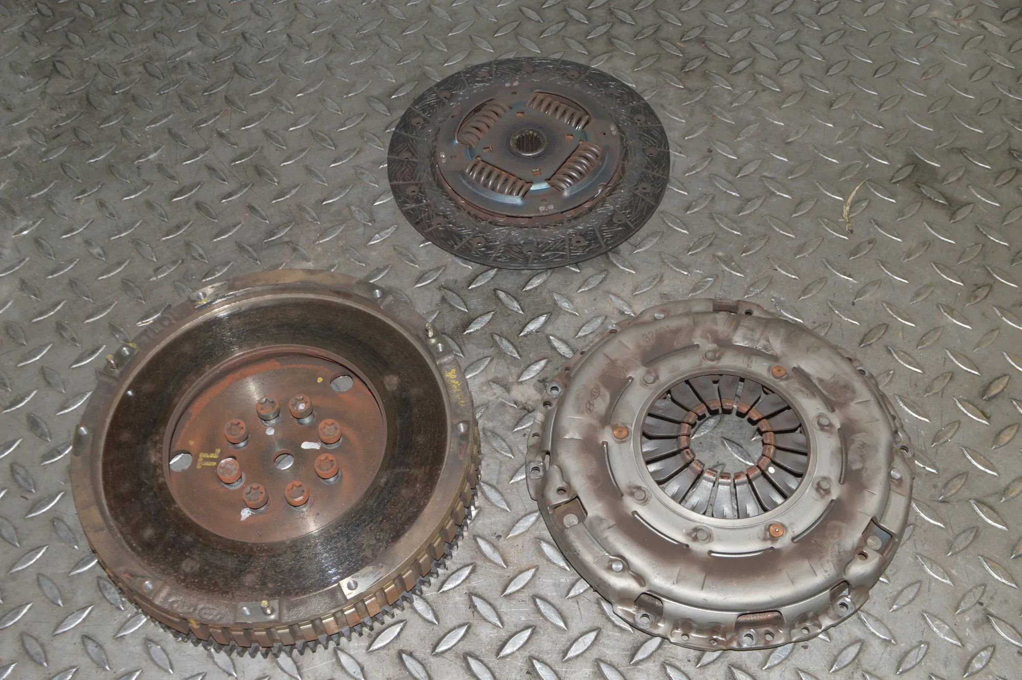 Hyundai i40 комплект сцепления Clutch kit — HYUNDAI I40 (VF) (2012-...) — tlql...