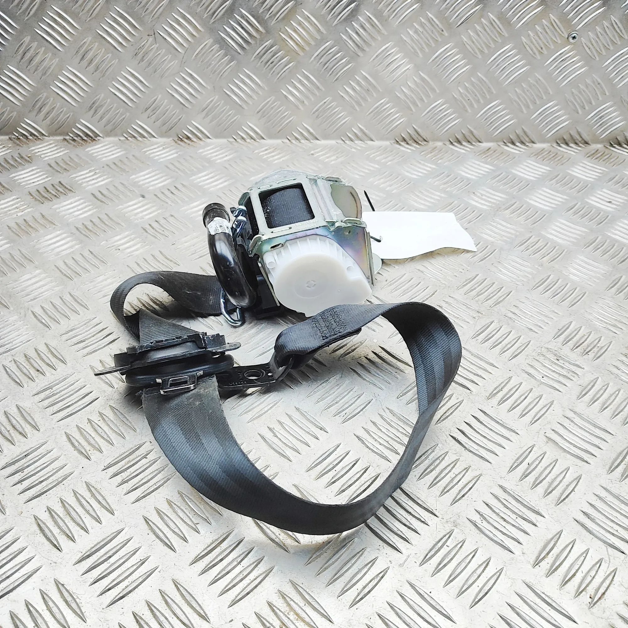 Skoda Octavia Front Right Seatbelt Front Right Seatbelt — SKODA OCTAVIA (IV Combi ...