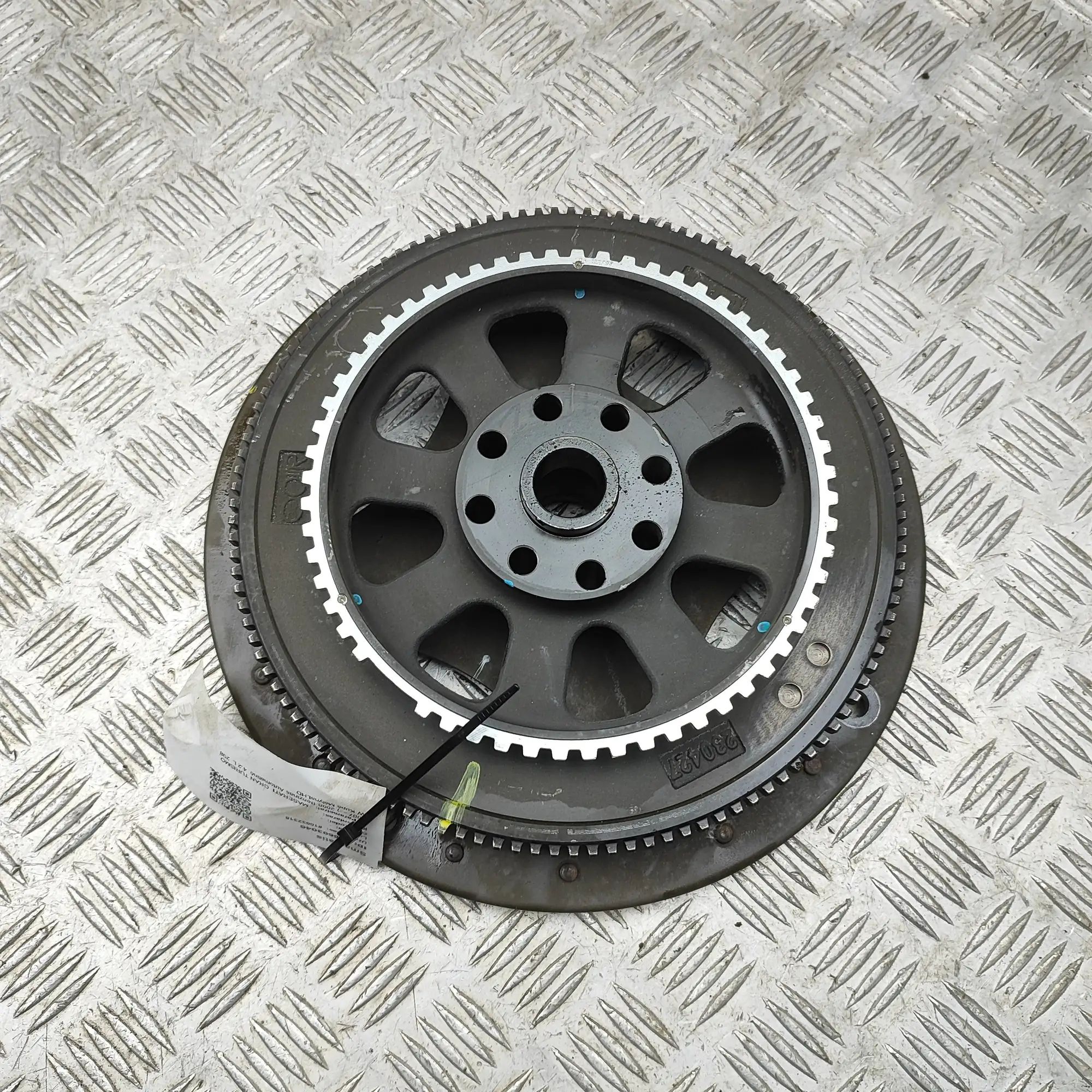 Maserati GranTurismo / GranCabrio hooratas Flywheel — MASERATI GRAN (TURISMO) (2007-...) —...
