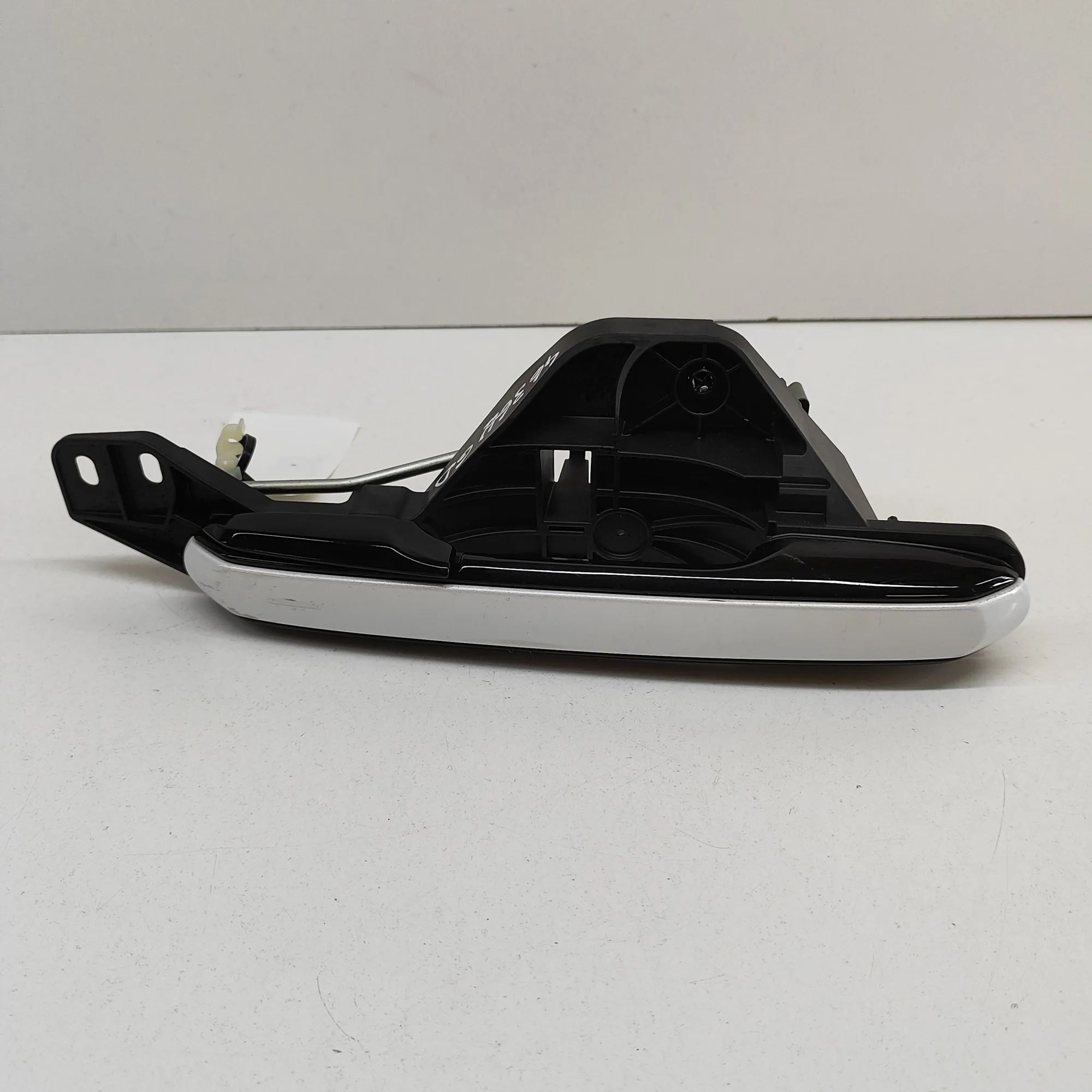 Lexus RX Exterior door handle — rear right Exterior door handle — rear right — LEXUS RX (_...