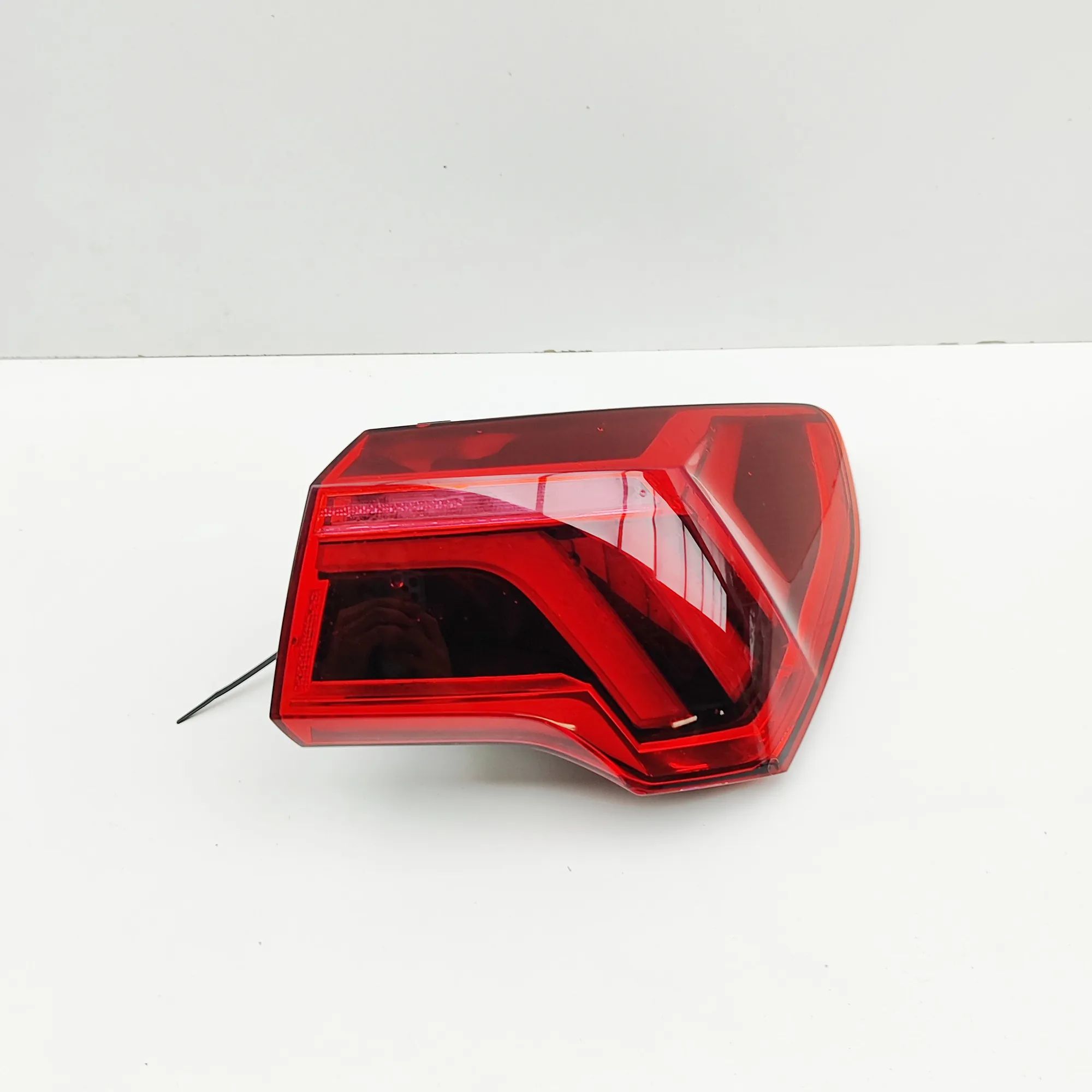 Audi Q3 (F3) Rear Right Tail Light Rear Right Tail Light — AUDI Q3 (F3) (2018-...)...