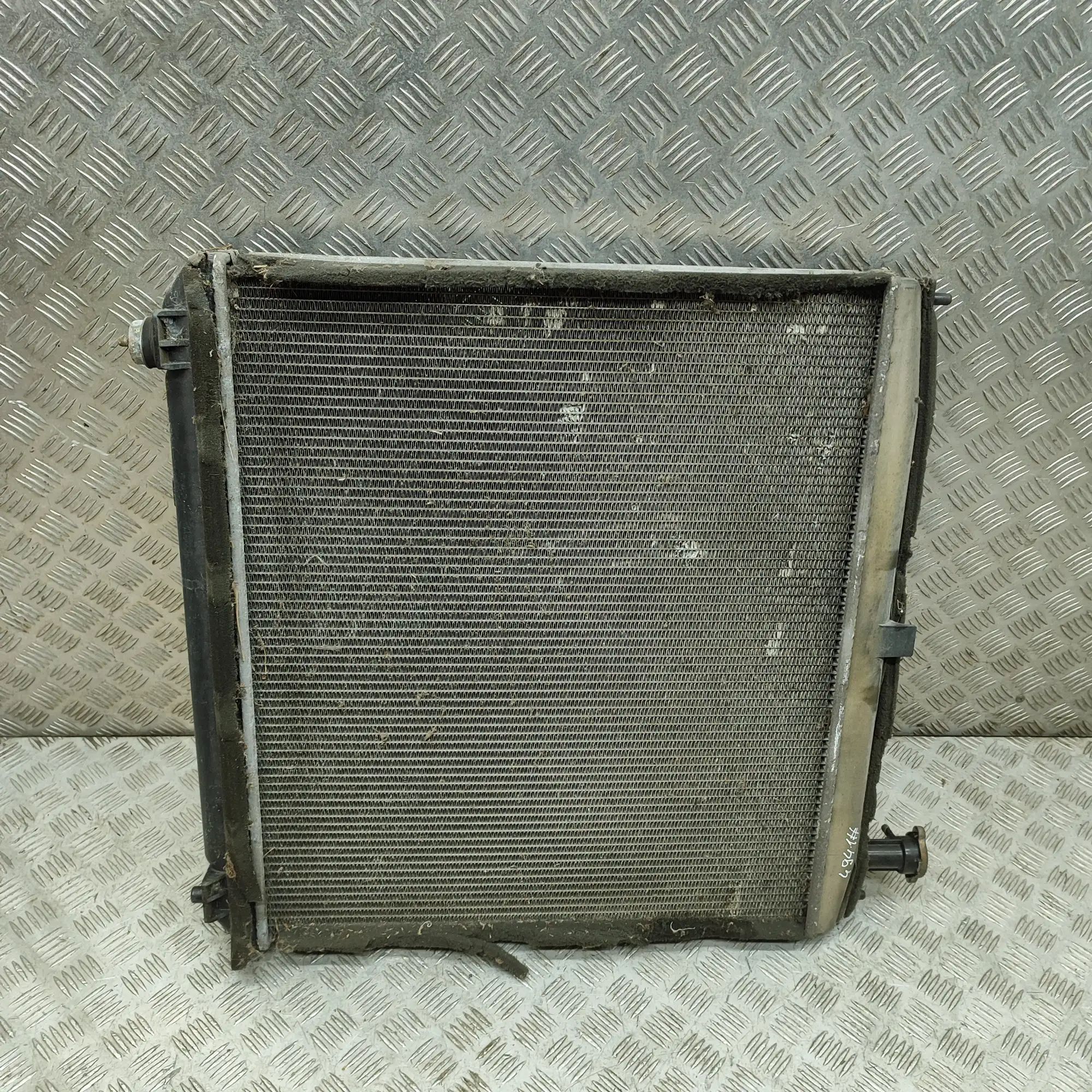 Toyota Hiace (H100) Cooling Radiator