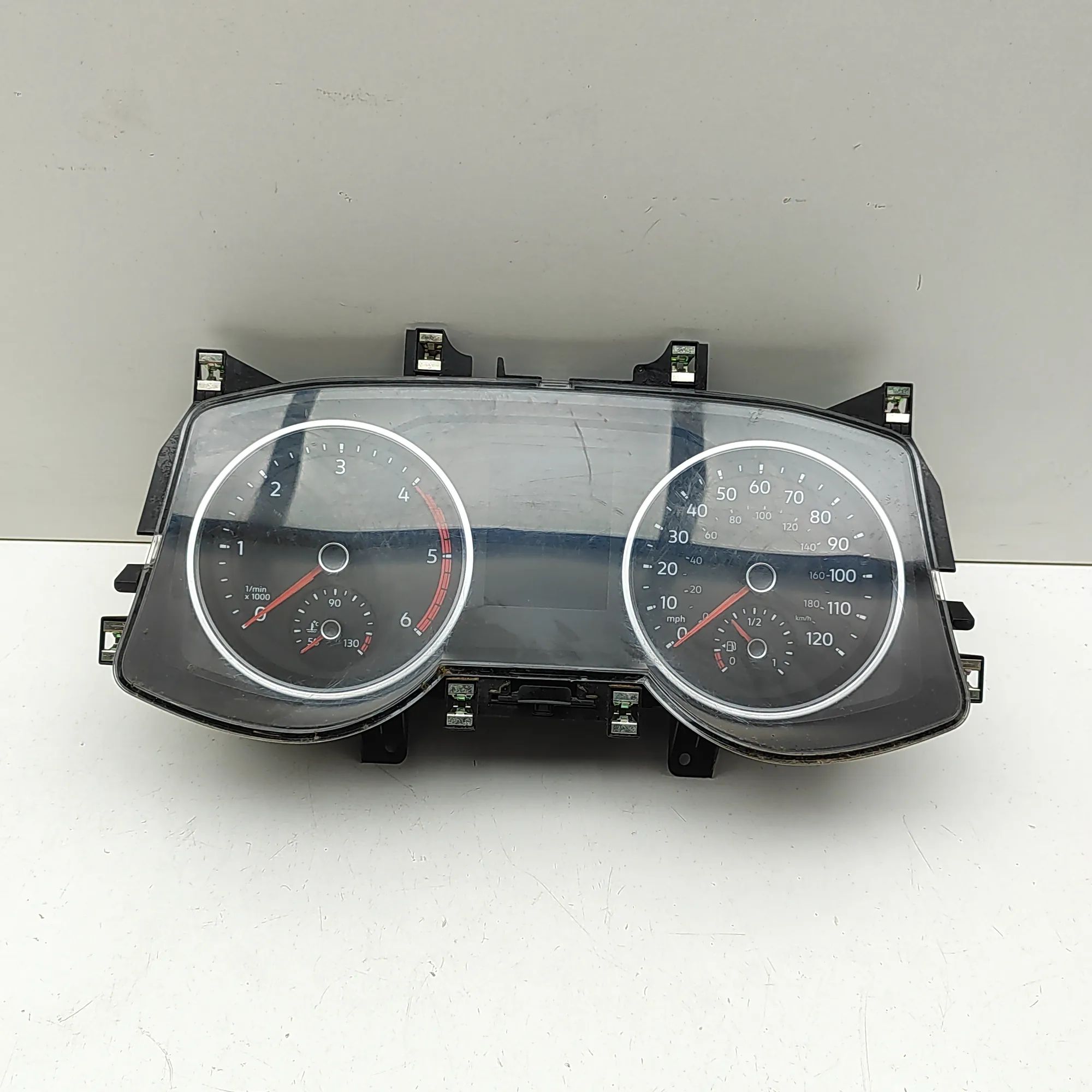 Volkswagen Crafter Instrument Cluster Speedometer Instrument Cluster Speedometer — VW CRAFTER (Pl...