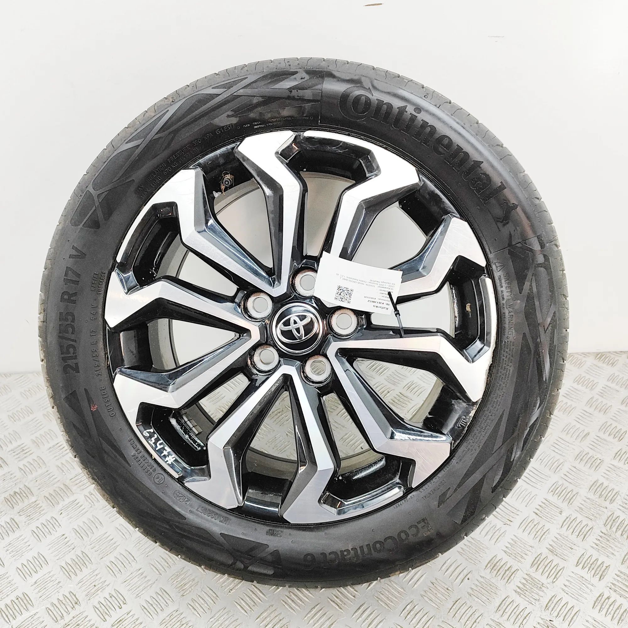 Toyota Yaris Alloy Wheel Alloy wheel — TOYOTA YARIS (CROSS MXP_) (2020-....