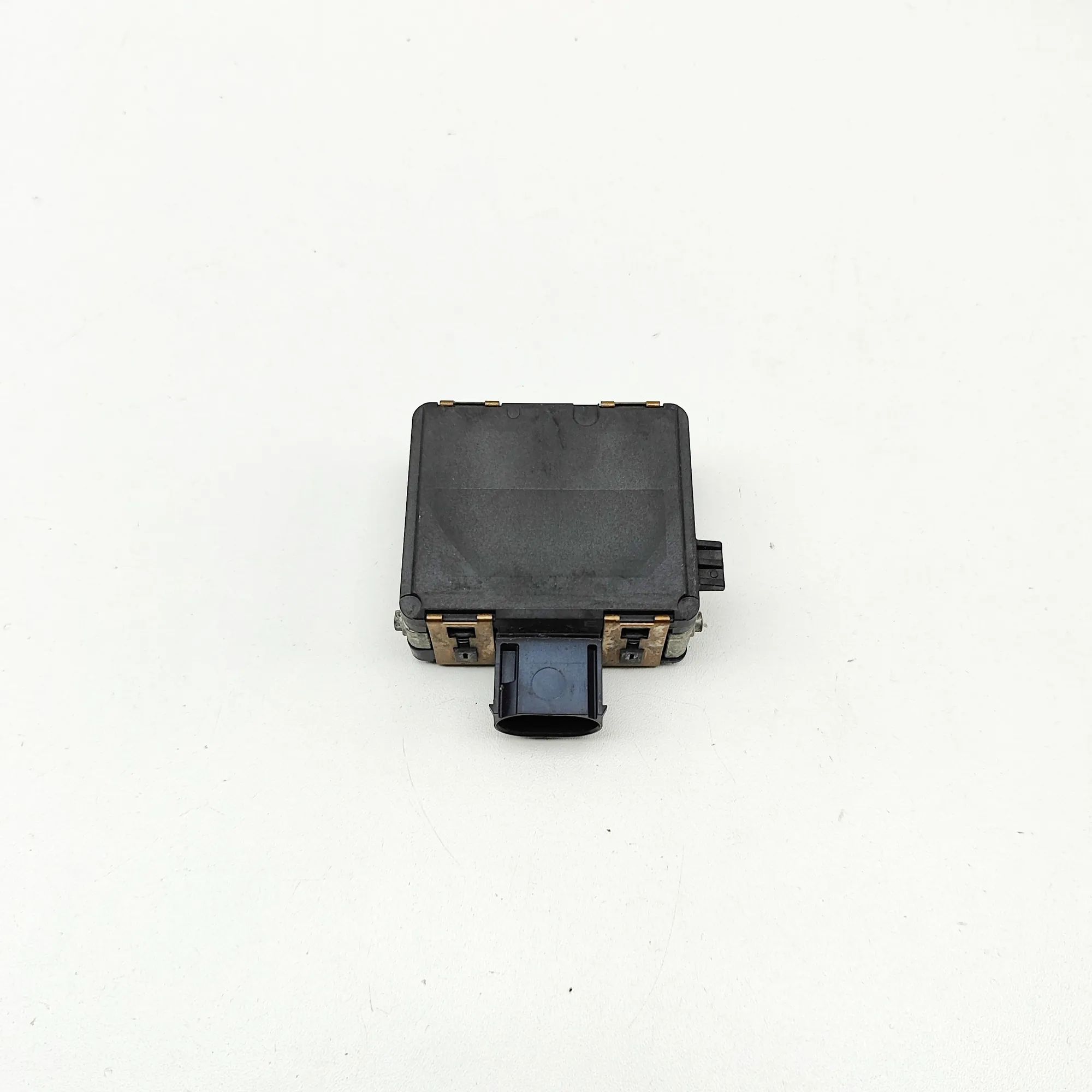 Audi Q3 (F3) Blind Spot Control Module Blind Spot Control Module — AUDI Q3 (Sportback ...