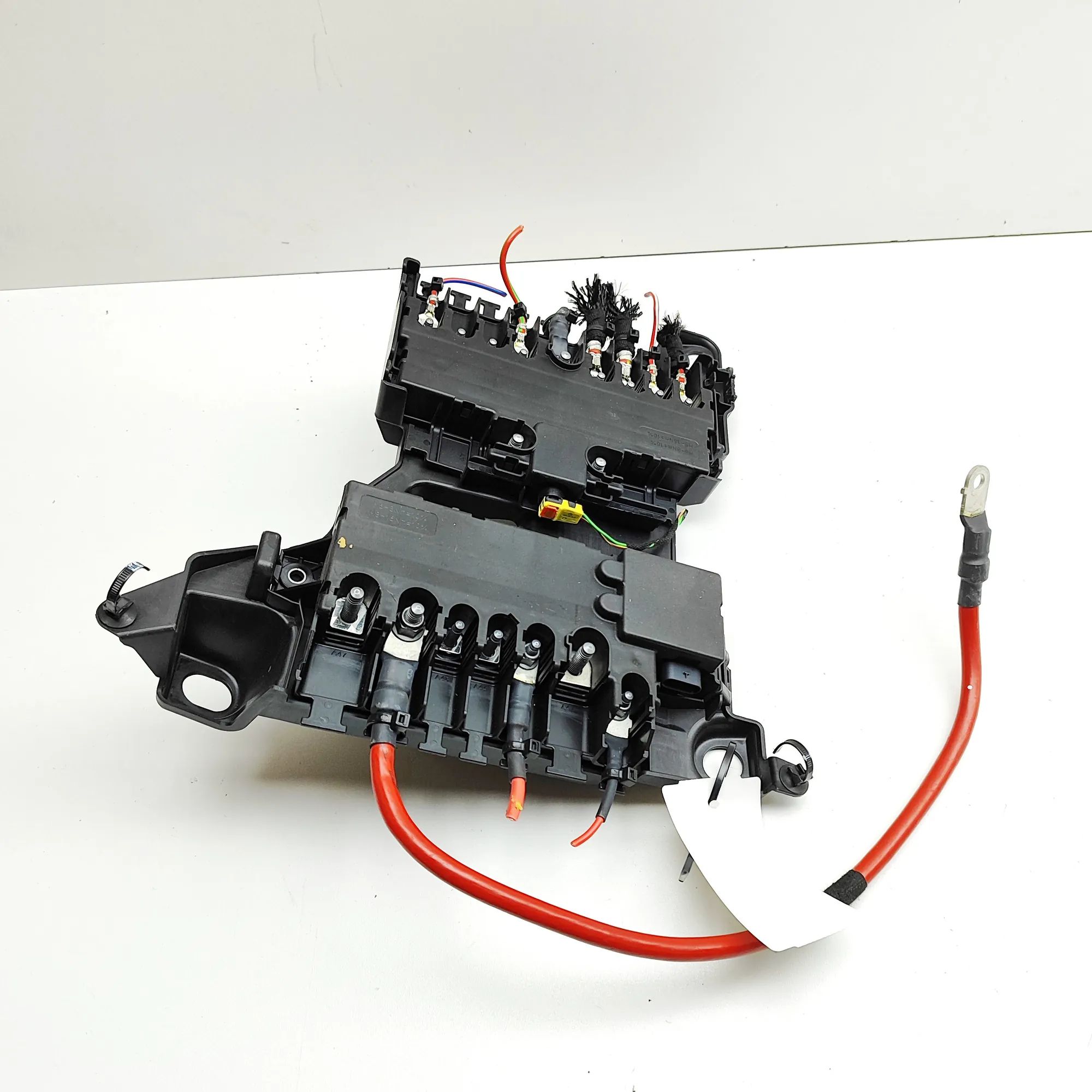 Mercedes-Benz EQS (V297 / X296) Fuse Box Module Fuse Box Module — MERCEDES BENZ EQS (V297) (202...