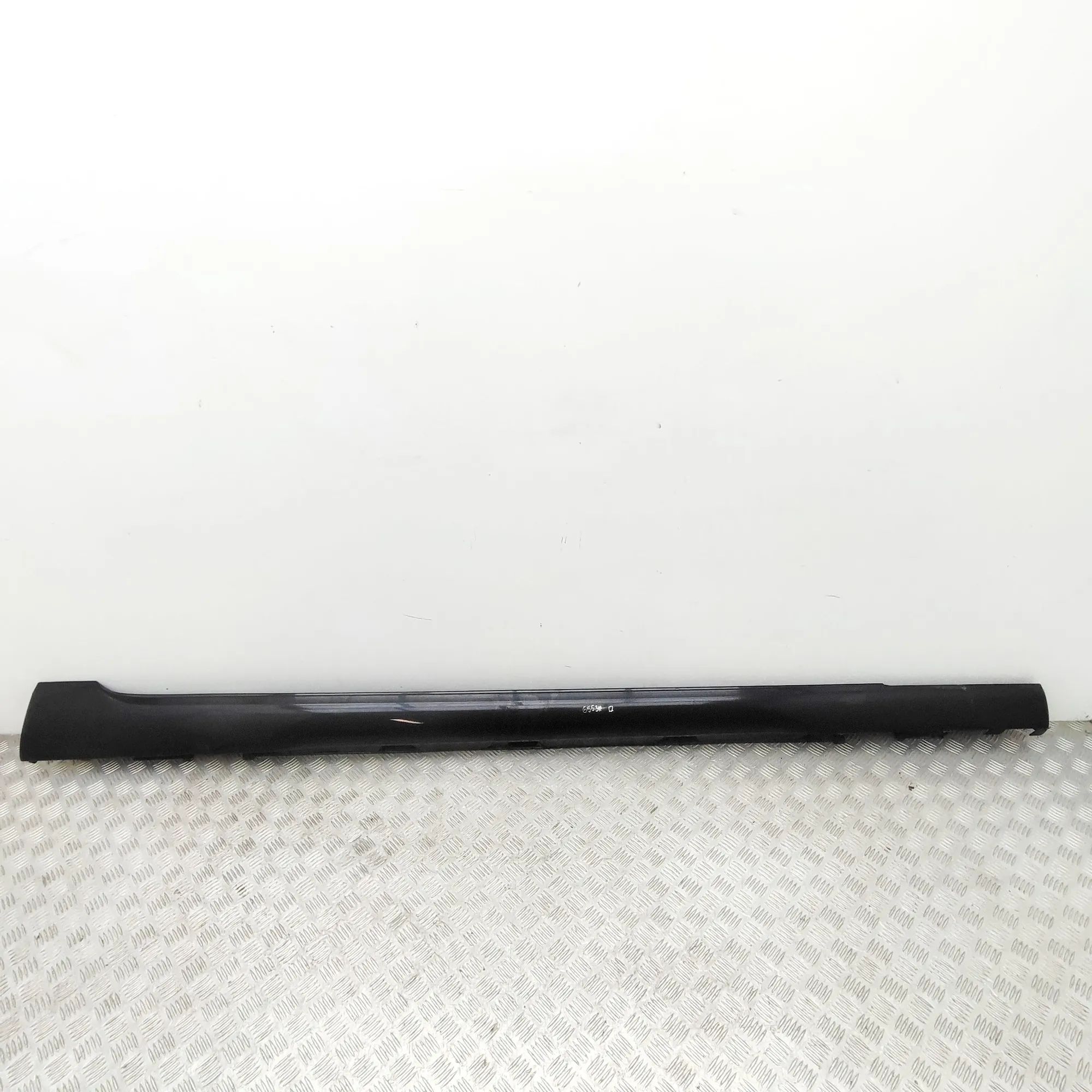 Mercedes-Benz EQS (V297 / X296) Right Side Plastic Sideskirt Cover Right Side Plastic Sideskirt Cover — MERCEDES B...