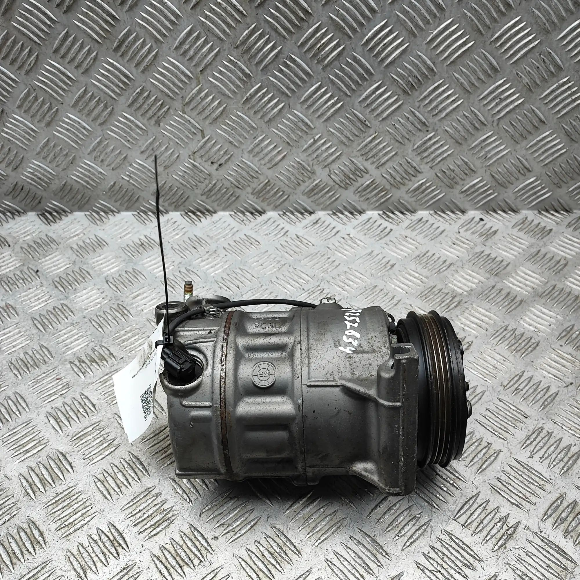 Volvo V70 Air-conditioning compressor Air-conditioning compressor — VOLVO V70 (III BW...