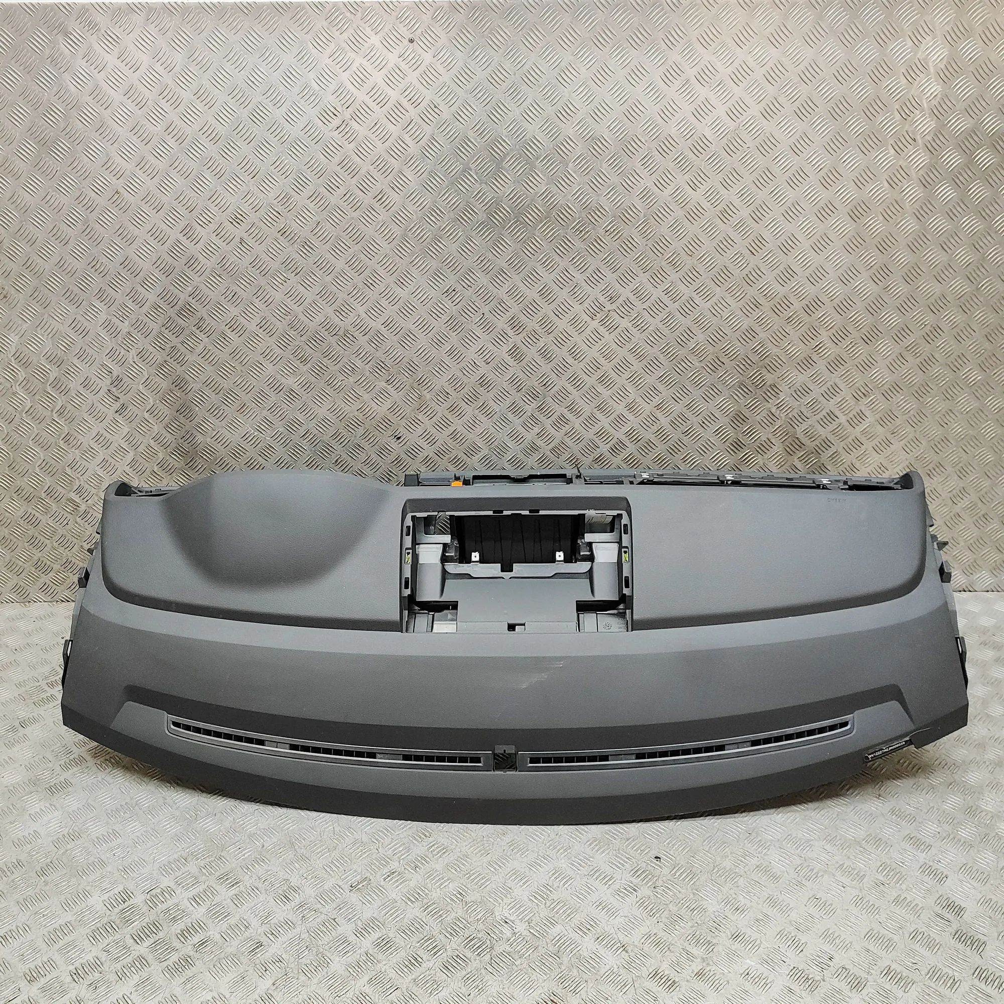 Volkswagen Transporter (T6, Caravelle, Multivan) Dashboard Dashboard — VW TRANSPORTER (VI T6 Minibus / pas...
