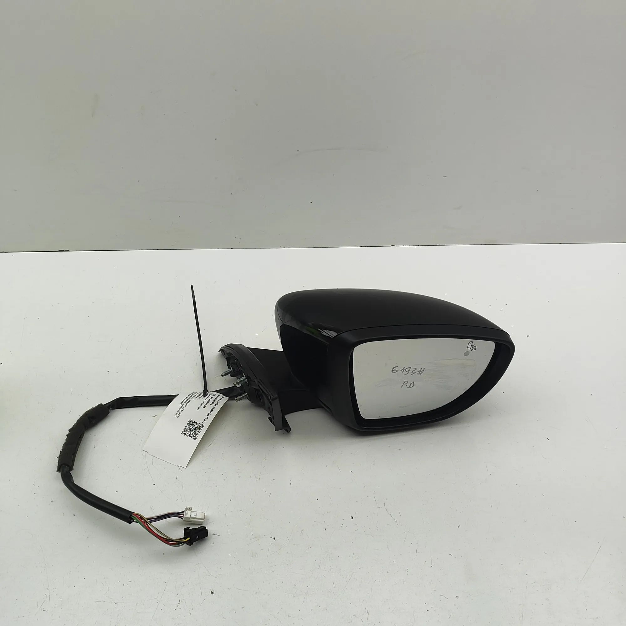 Nissan Leaf Right Side Wing Mirror Right Side Wing Mirror — NISSAN LEAF (ZE1) (201...