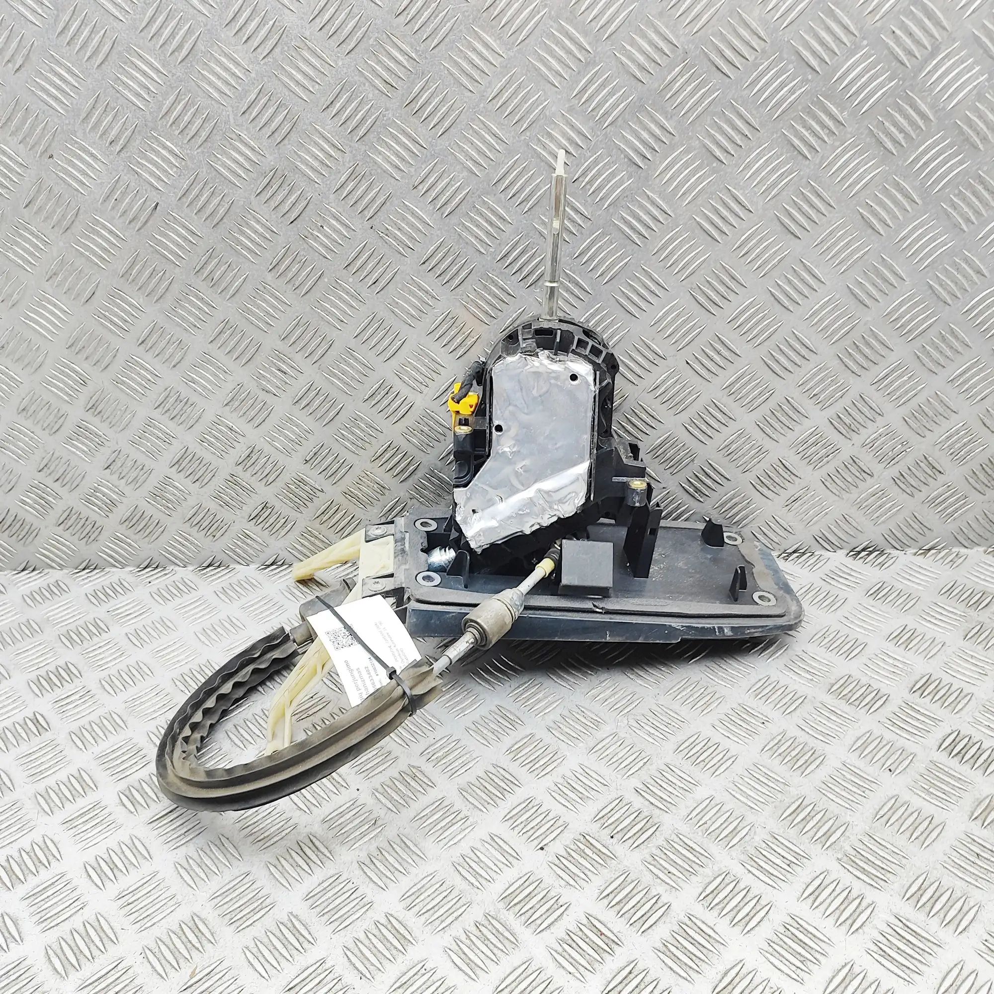 Porsche Cayenne Gear Shifting Mechanism Gear Shifting Mechanism — PORSCHE CAYENNE (92A)...