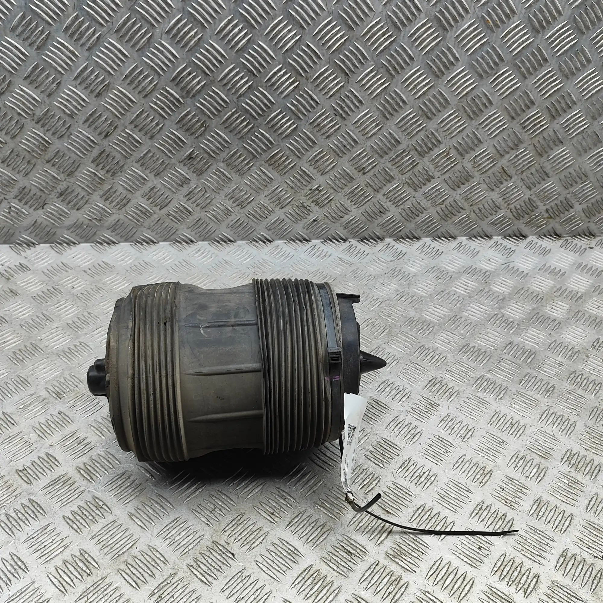 Audi Q5 (8R) Rear Left Air Suspension Spring Bag Rear Left Air Suspension Spring Bag — AUDI Q5 (...