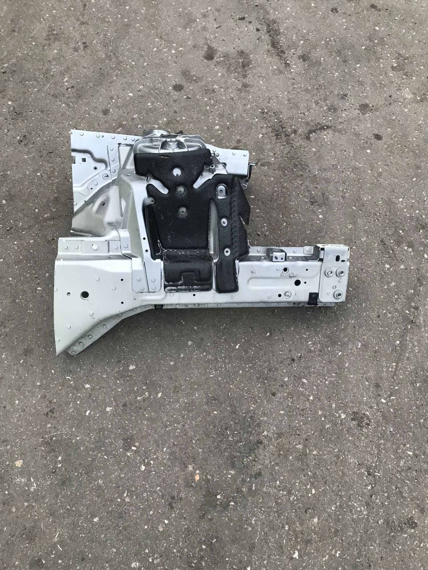 Land Rover Range Rover Velar Front Left Quarter Panel