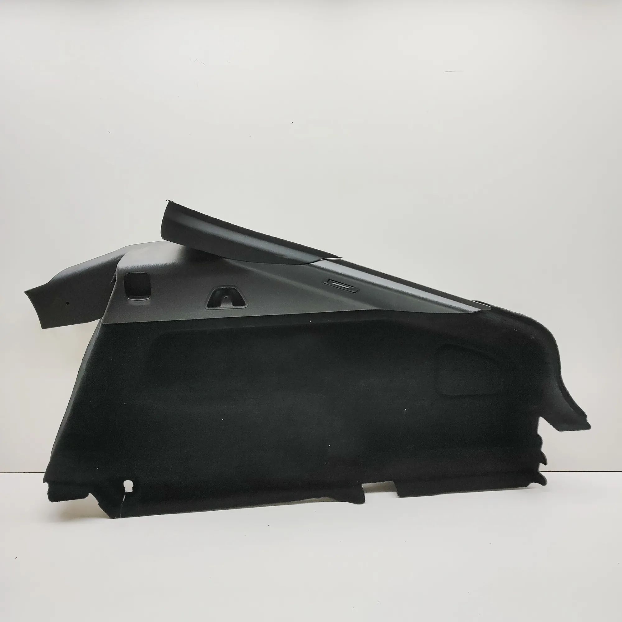 Mercedes-Benz EQS (V297 / X296) Right Side Trunk Trim Right Side Trunk Trim — MERCEDES BENZ EQS (V297...
