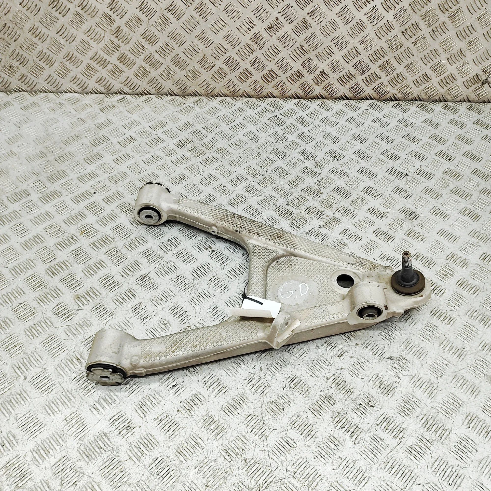 Chevrolet Corvette (C7) Control arm — rear right Control arm — rear right — CHEVROLET CORVETTE (...