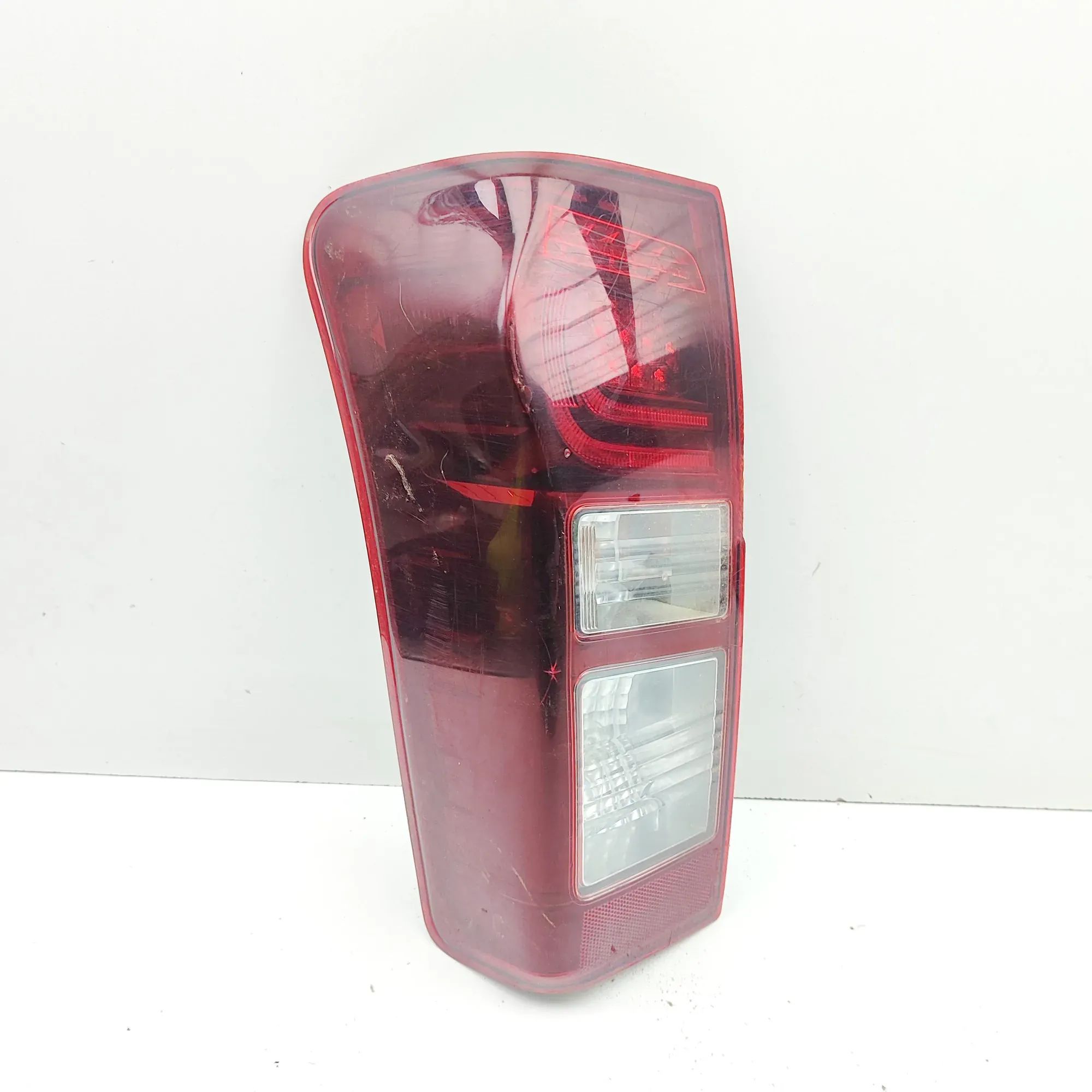 Isuzu D-Max Rear Left Tail Light Rear Left Tail Light — ISUZU D-MAX (II TFR, TFS...