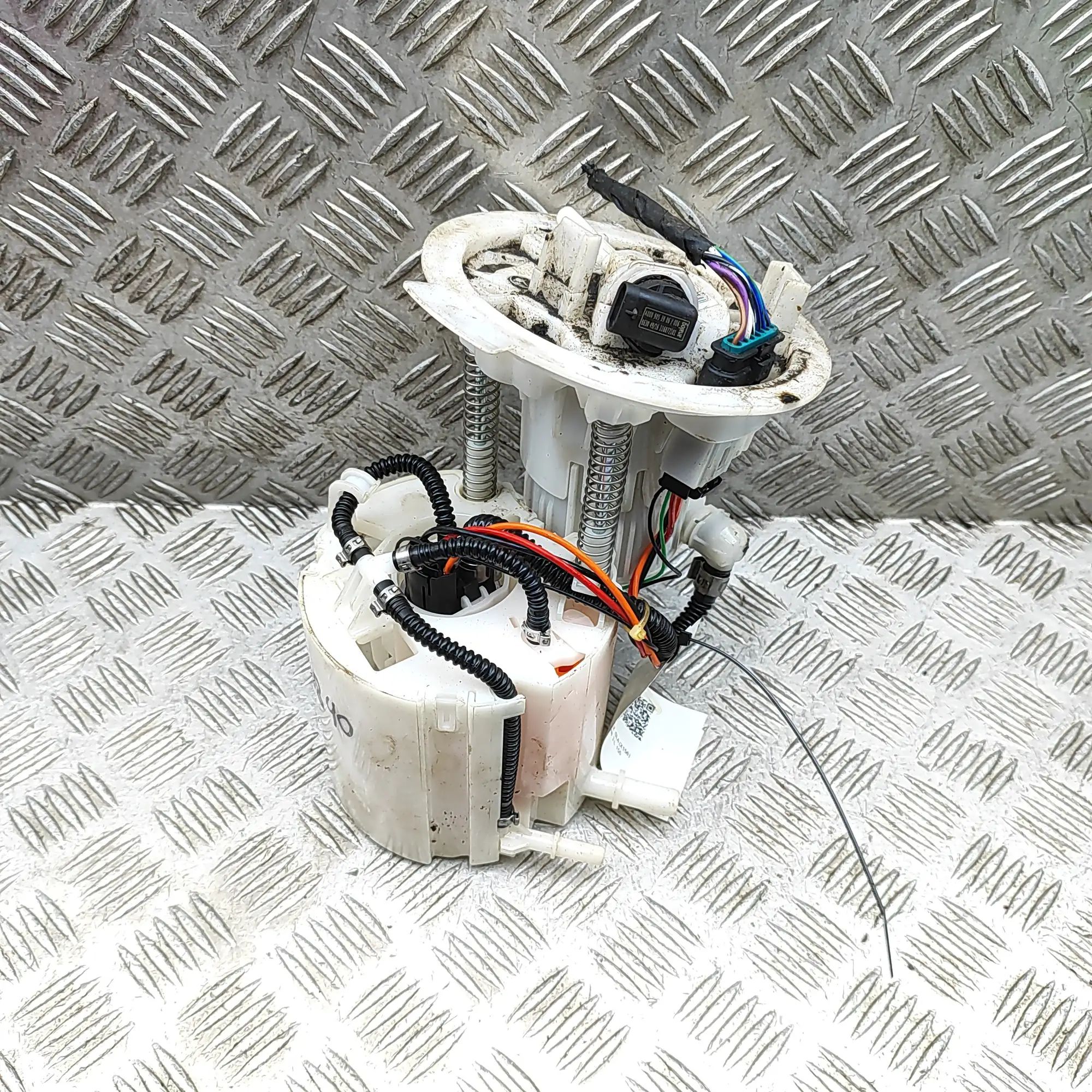 Mercedes-Benz GLA (X156) Fuel Tank Pump