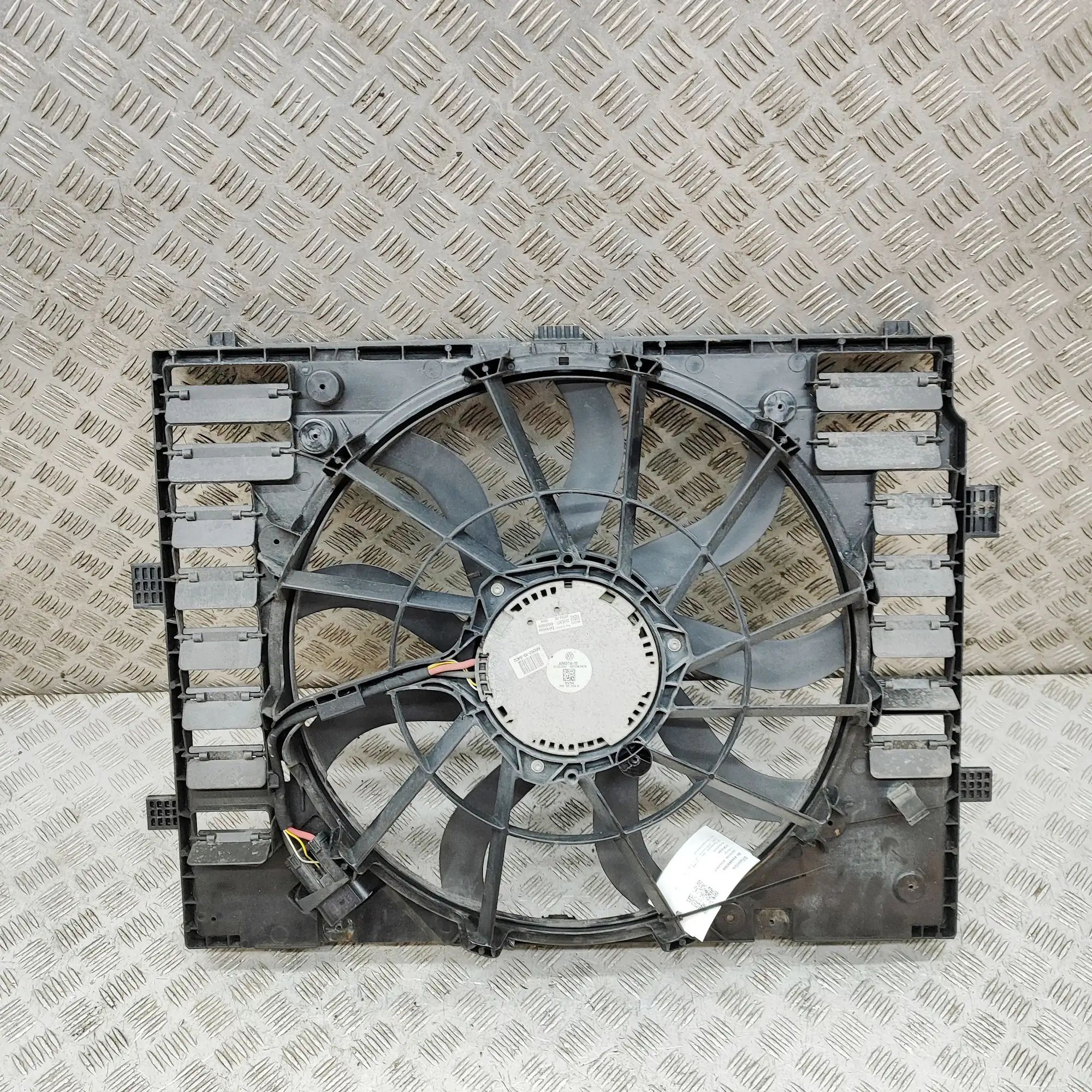 Volkswagen Touareg Engine Cooling Fan Shroud