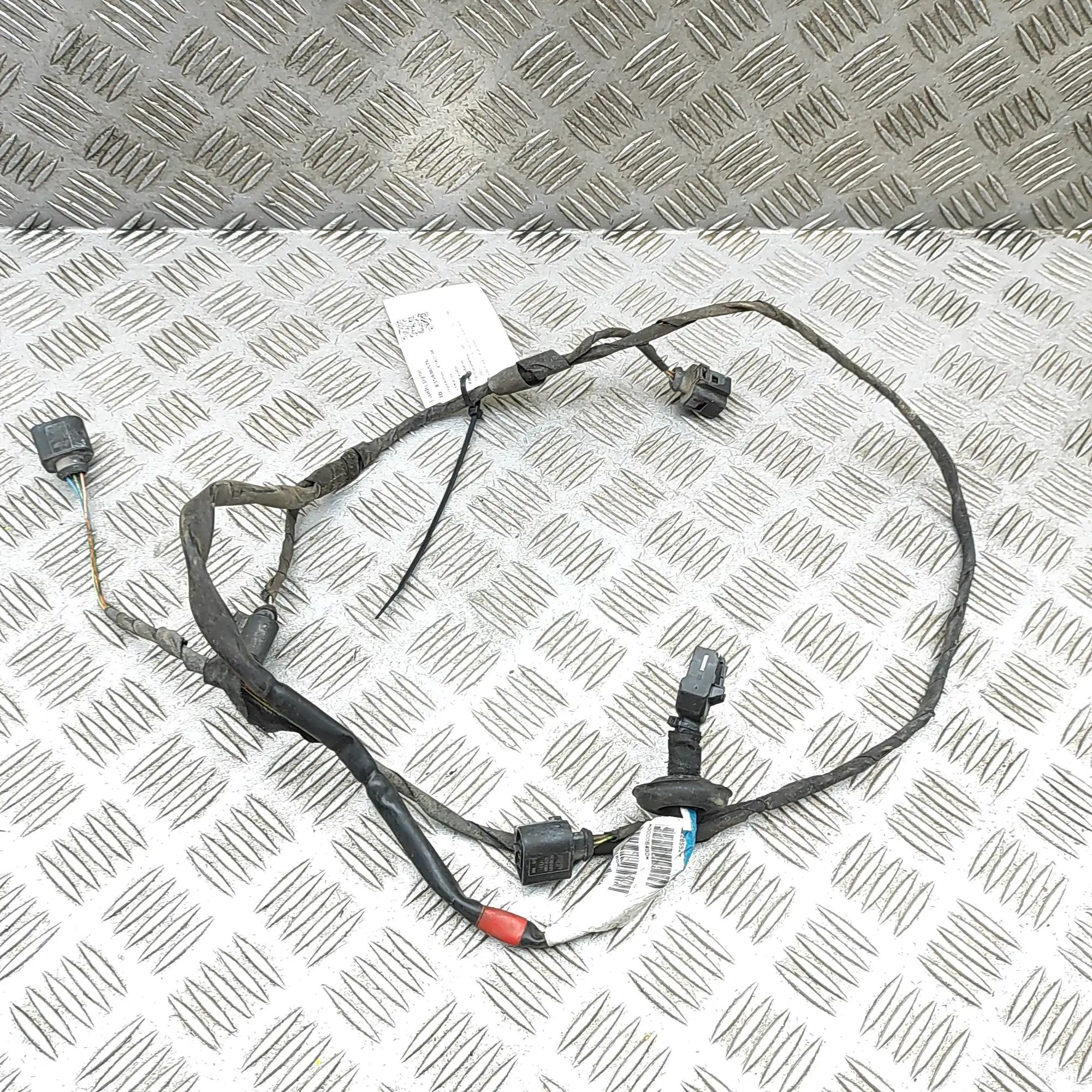 Maserati GranTurismo / GranCabrio Rear Parking Sensor Wiring Loom Rear Parking Sensor Wiring Loom — MASERATI GRAN...