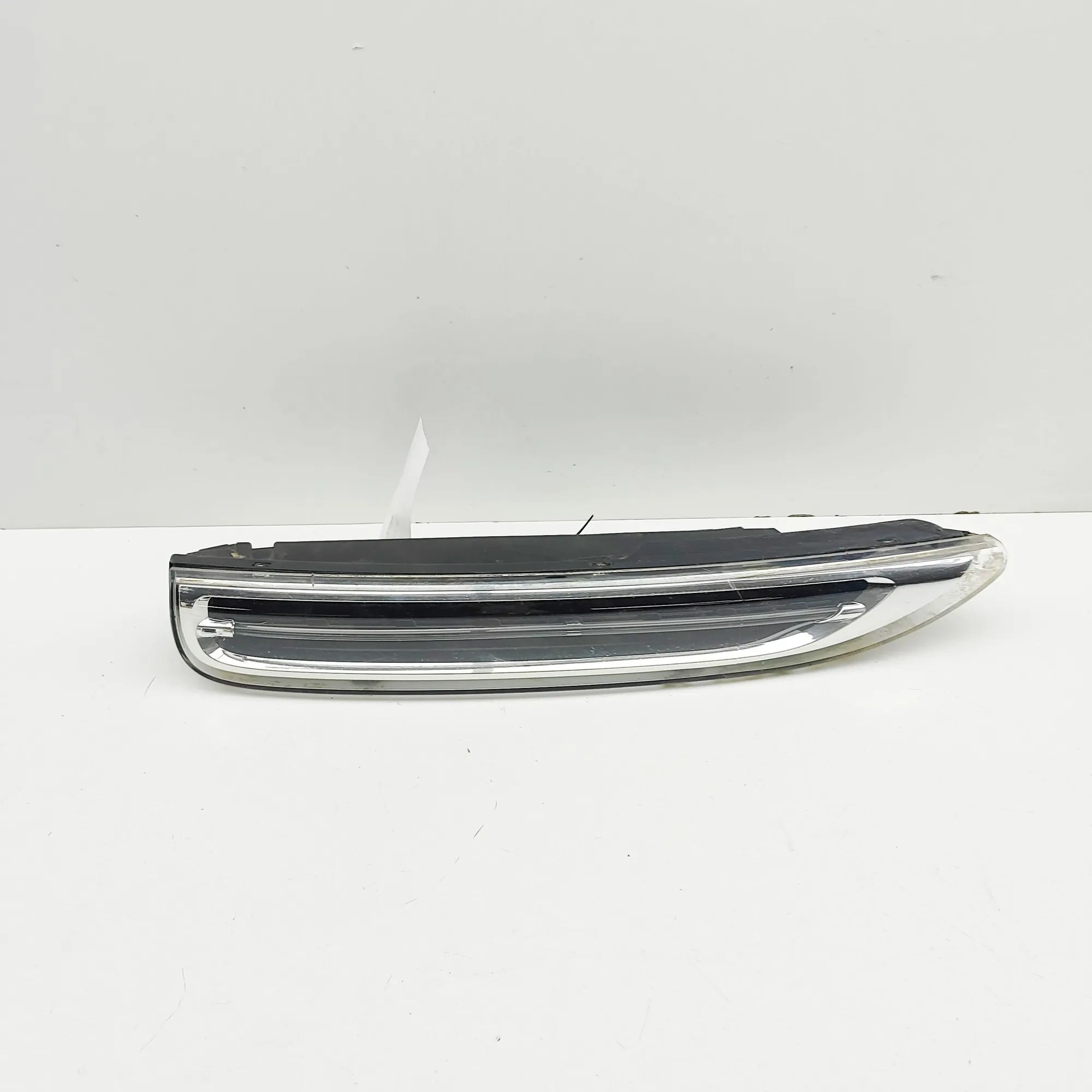 Porsche Cayenne Front Left Additional Light Front Left Additional Light — PORSCHE CAYENNE (...