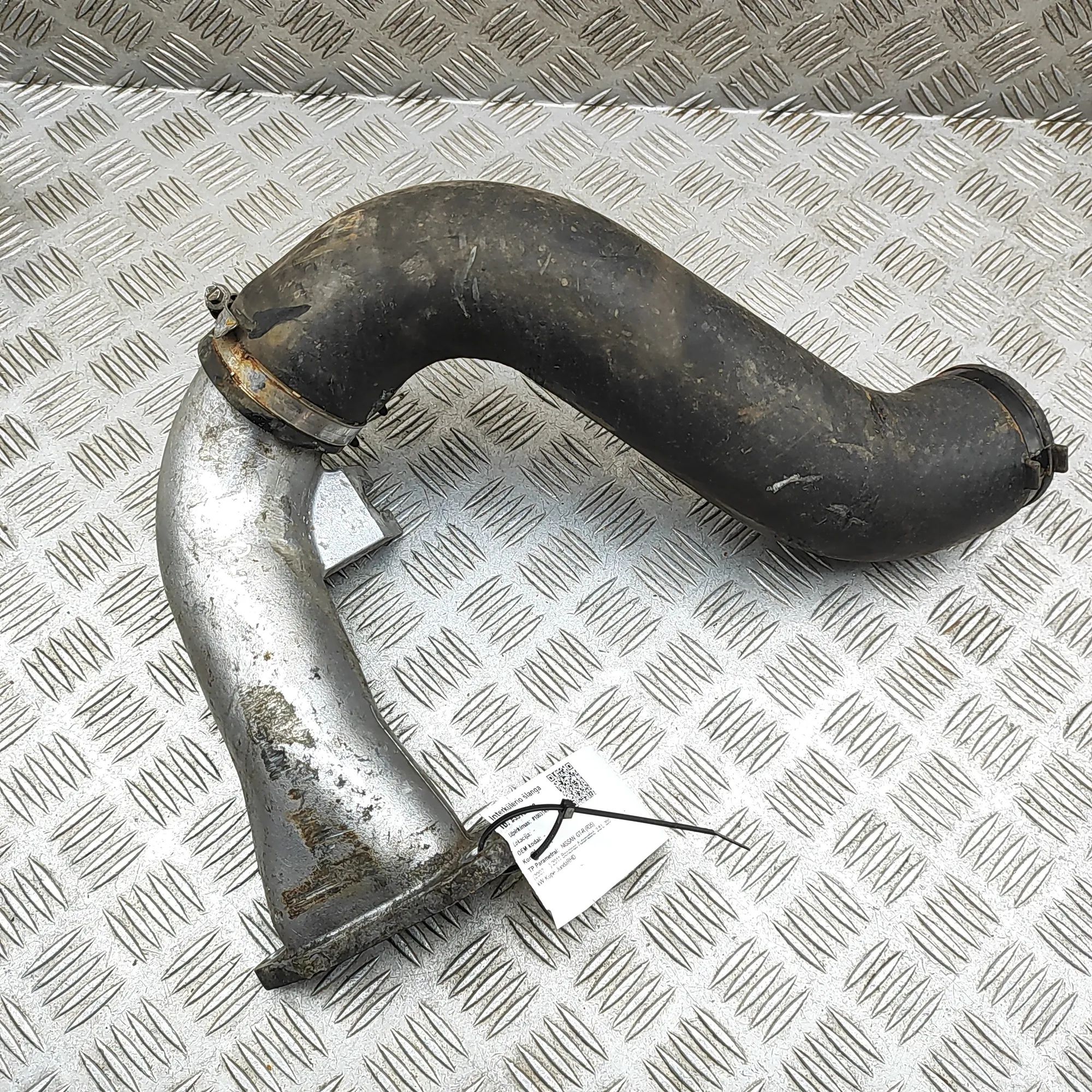 Nissan GT-R Intercooler hose — left Intercooler hose — left — NISSAN GT-R (R35) (20...