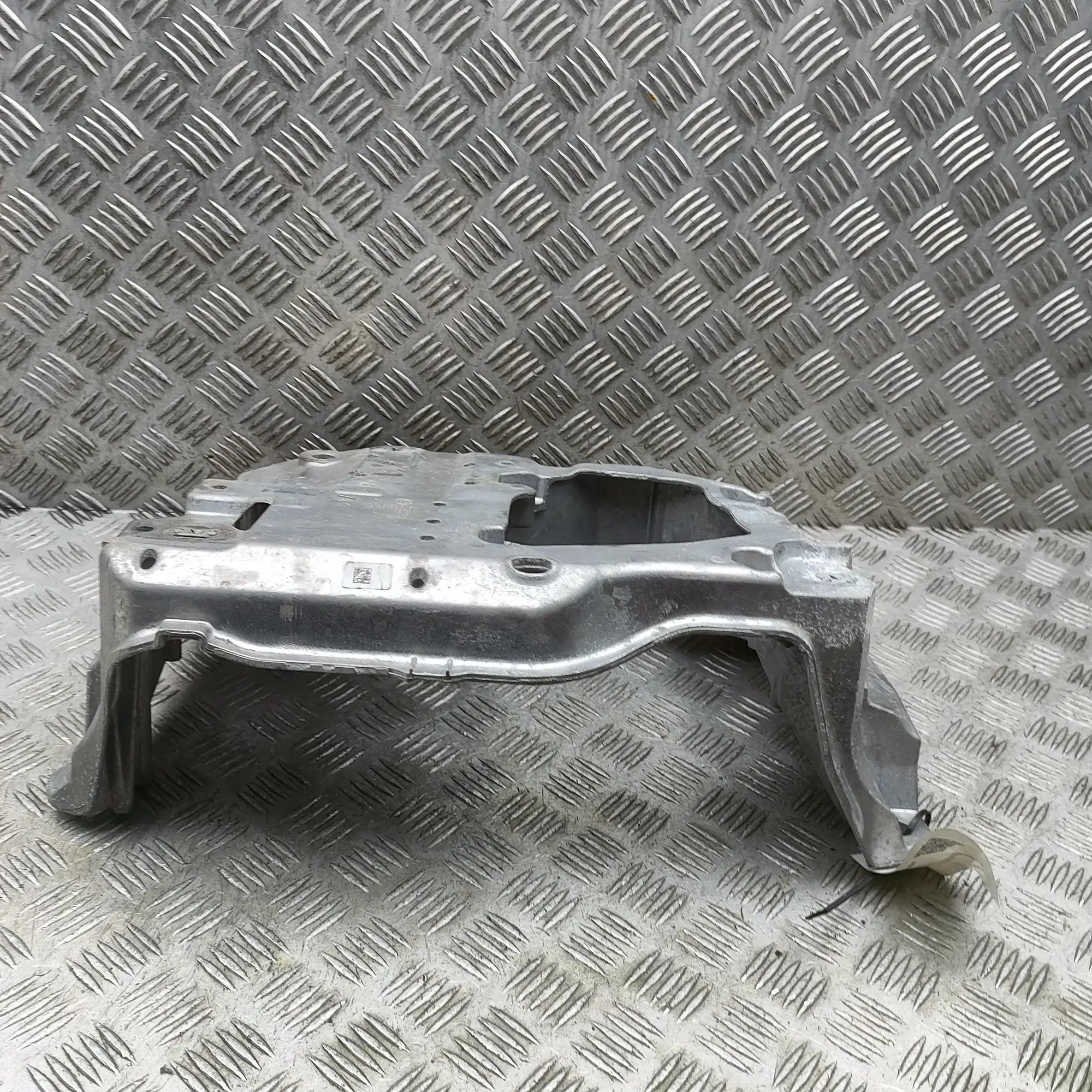 Audi Q5 (GU) Gearbox Support Mount Bracket Gearbox Support Mount Bracket — AUDI Q5 (GUB) (...