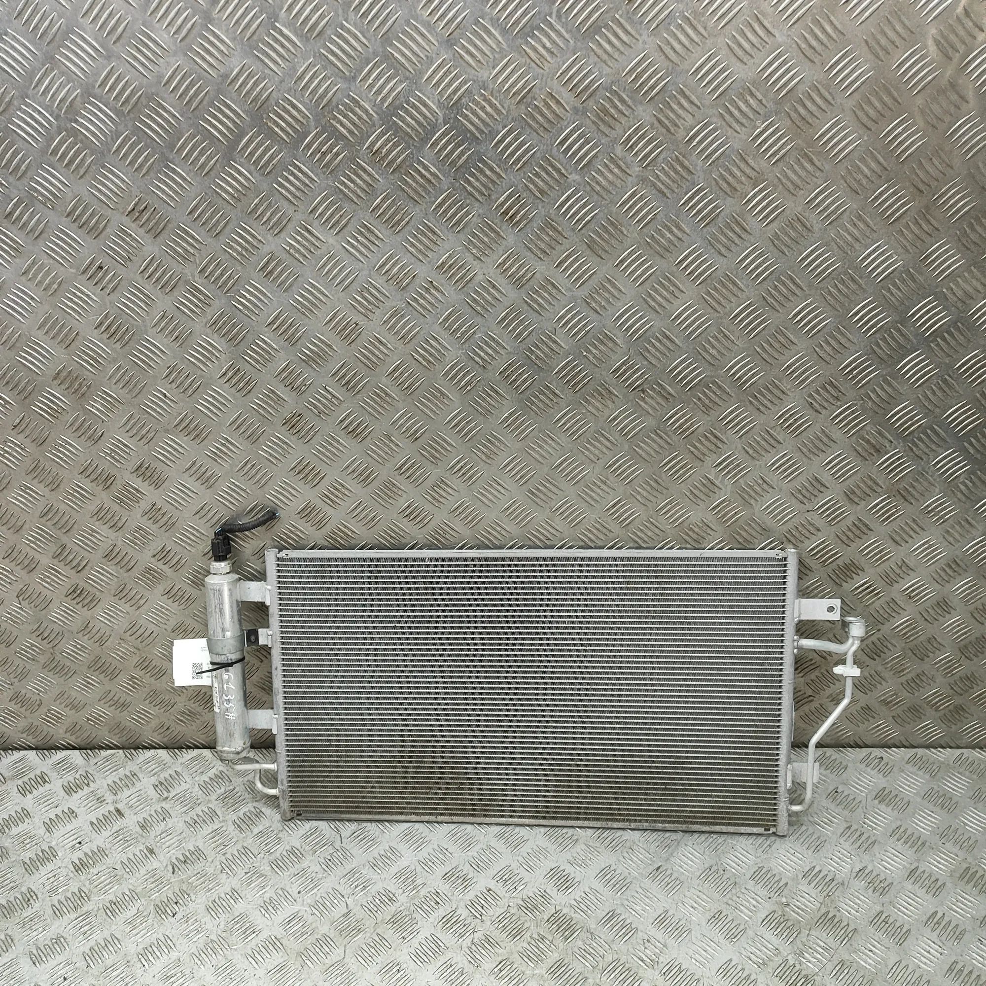 Nissan Leaf A/C Air Con Radiator A/C Air Con Radiator — NISSAN LEAF (ZE1) (2017-...