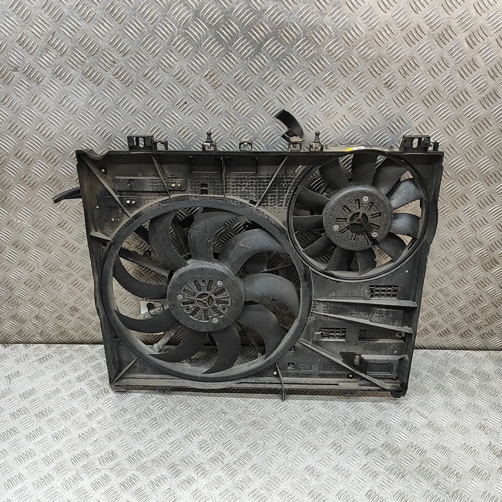 Land Rover Discovery Engine Cooling Fan Shroud Engine Cooling Fan Shroud — LAND ROVER DISCOVER...