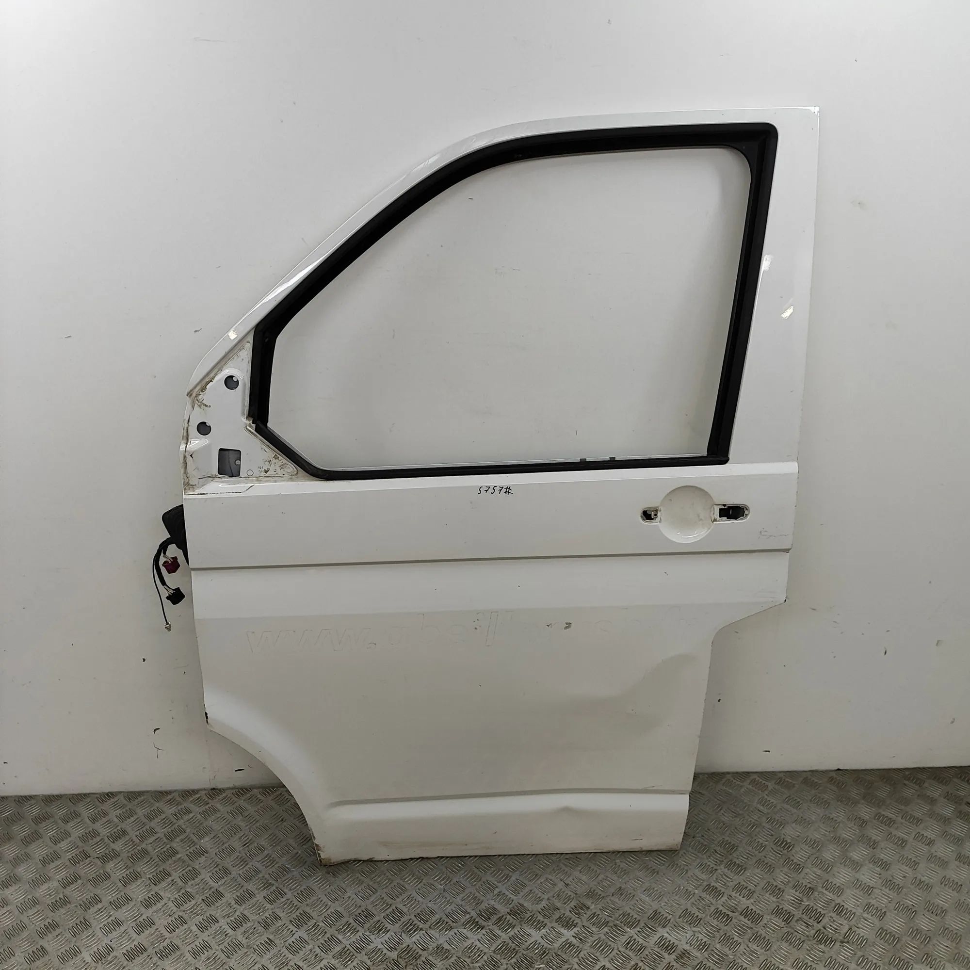 Volkswagen Transporter (T6, Caravelle, Multivan) Door — front left Door — front left — VW TRANSPORTER (VI T6 Van S...